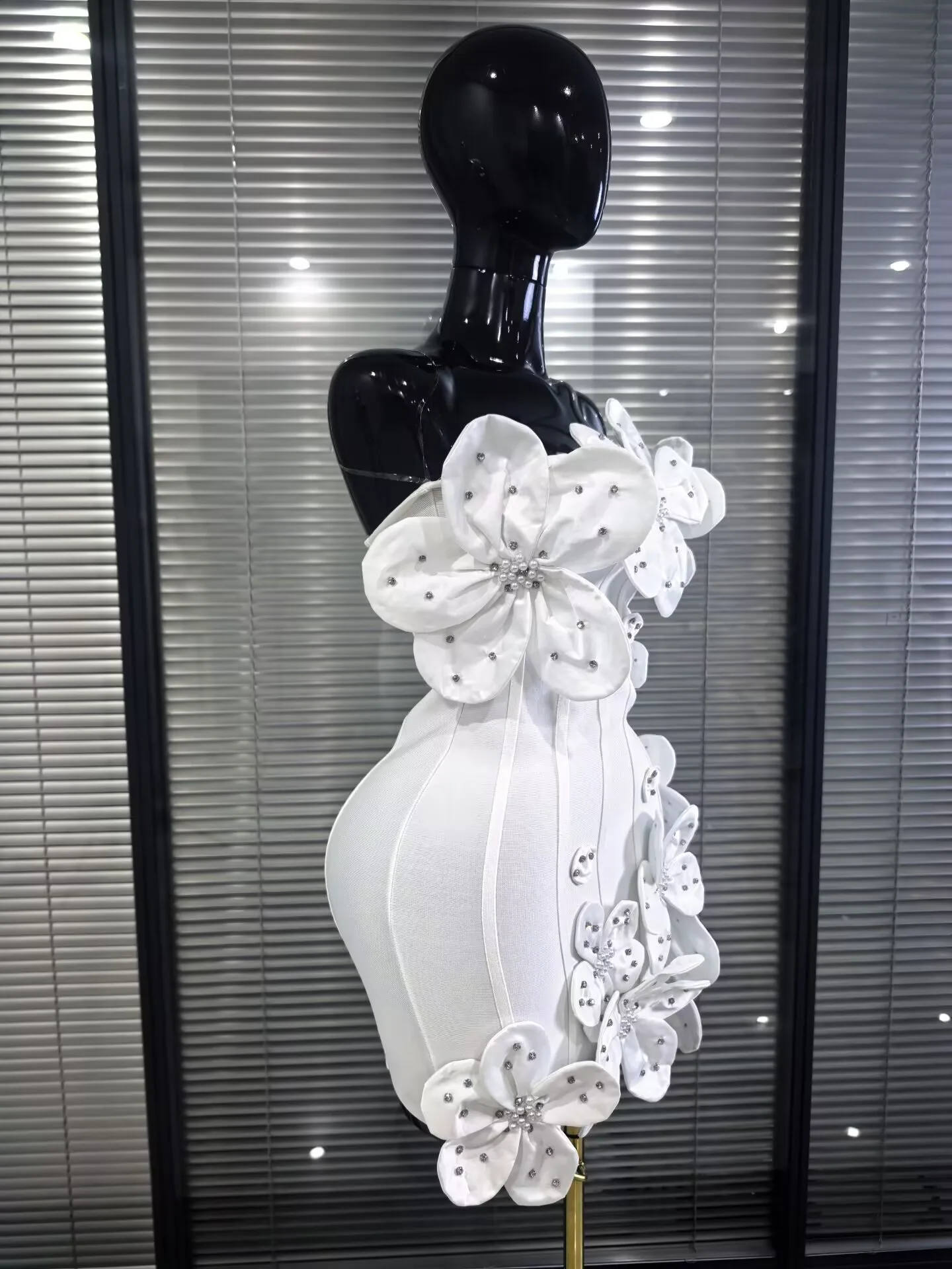 5 Colors Women Sexy Strapless Shining Diamond Flowers Bodycon Mini Bandage Dress Birthday Party Celebrate Cocktail Outfit