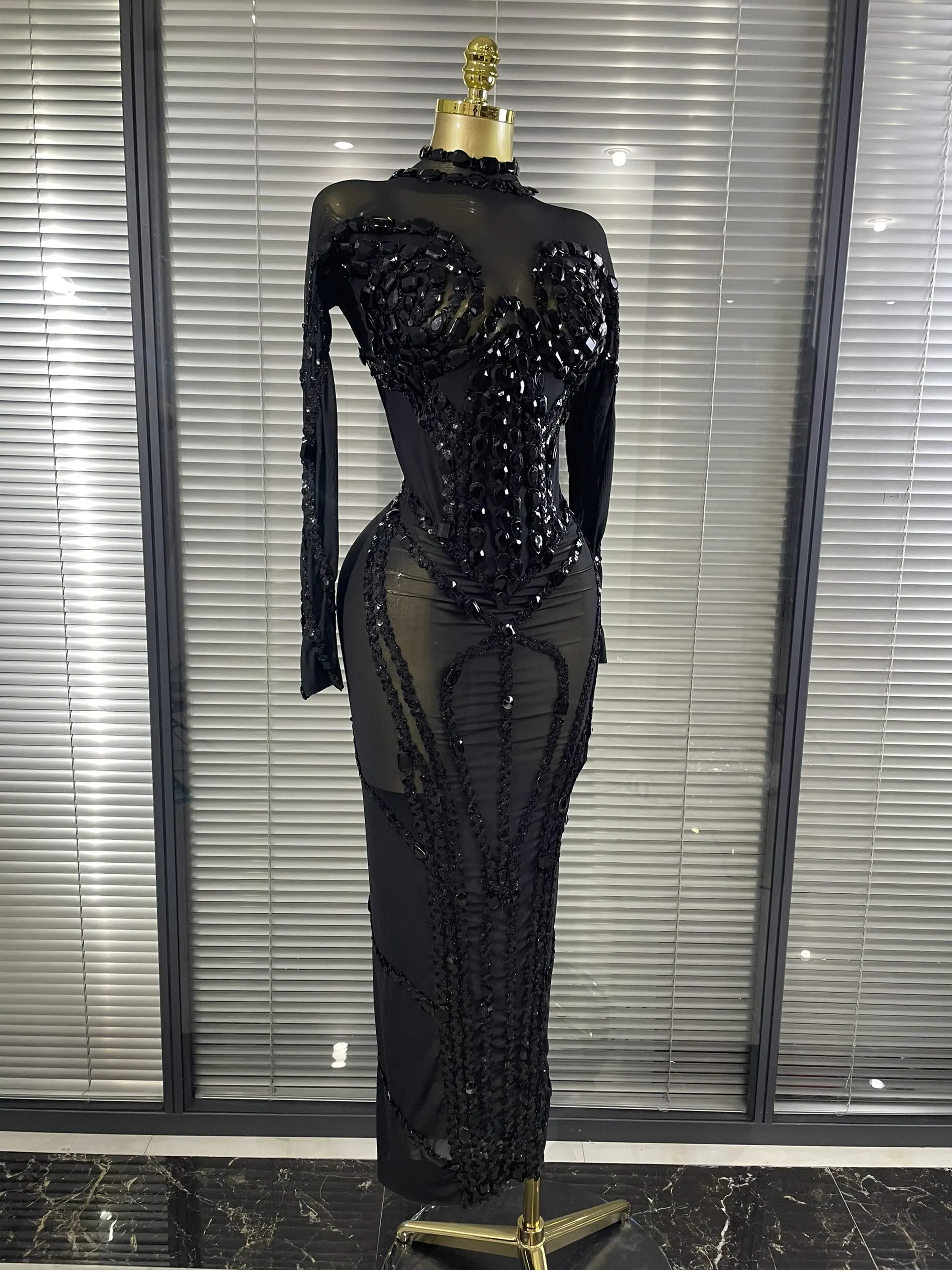 Sparkly Crystal Women Long Sleeve Sexy Mesh See Through Bodycon Long Dress Bar Singer Celebrate Performance Costumes Stage Wear
