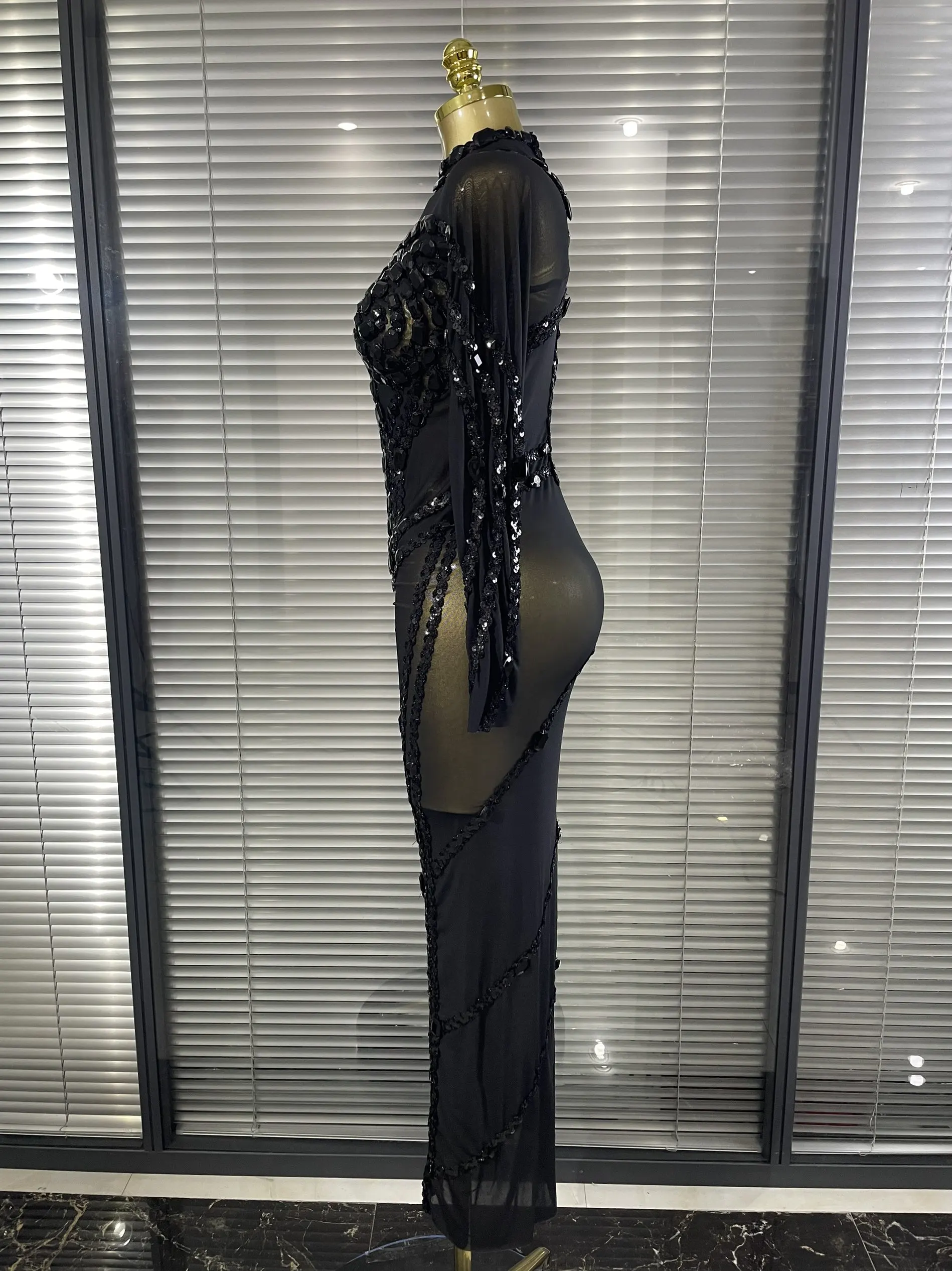 Sparkly Crystal Women Long Sleeve Sexy Mesh See Through Bodycon Long Dress Bar Singer Celebrate Performance Costumes Stage Wear
