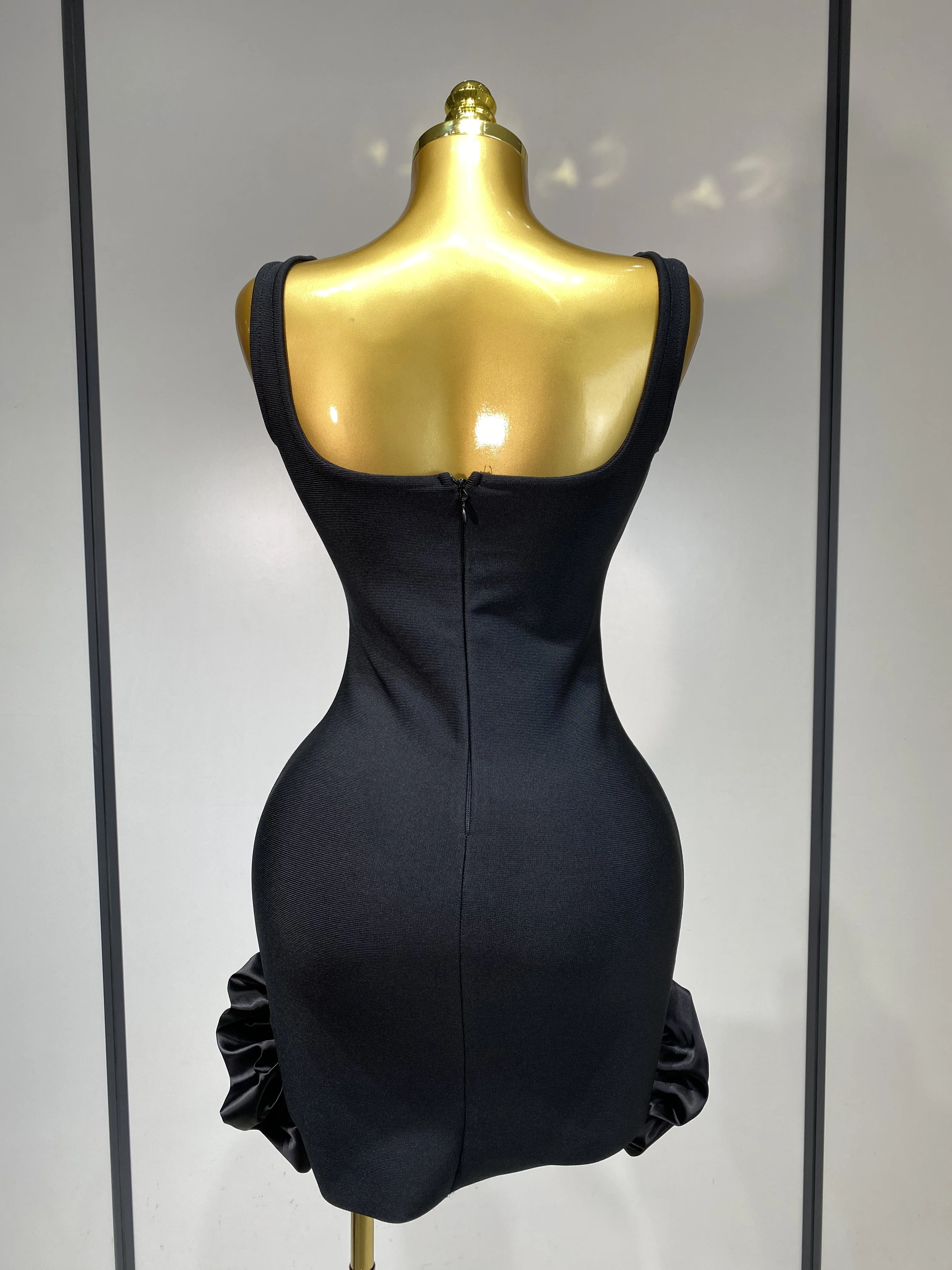 Women Sexy Square Collar Sparkly Rhinestone Bodycon Mini Bandage Dress Celebrate Evening Party Elegant Luxury Birthday Dress