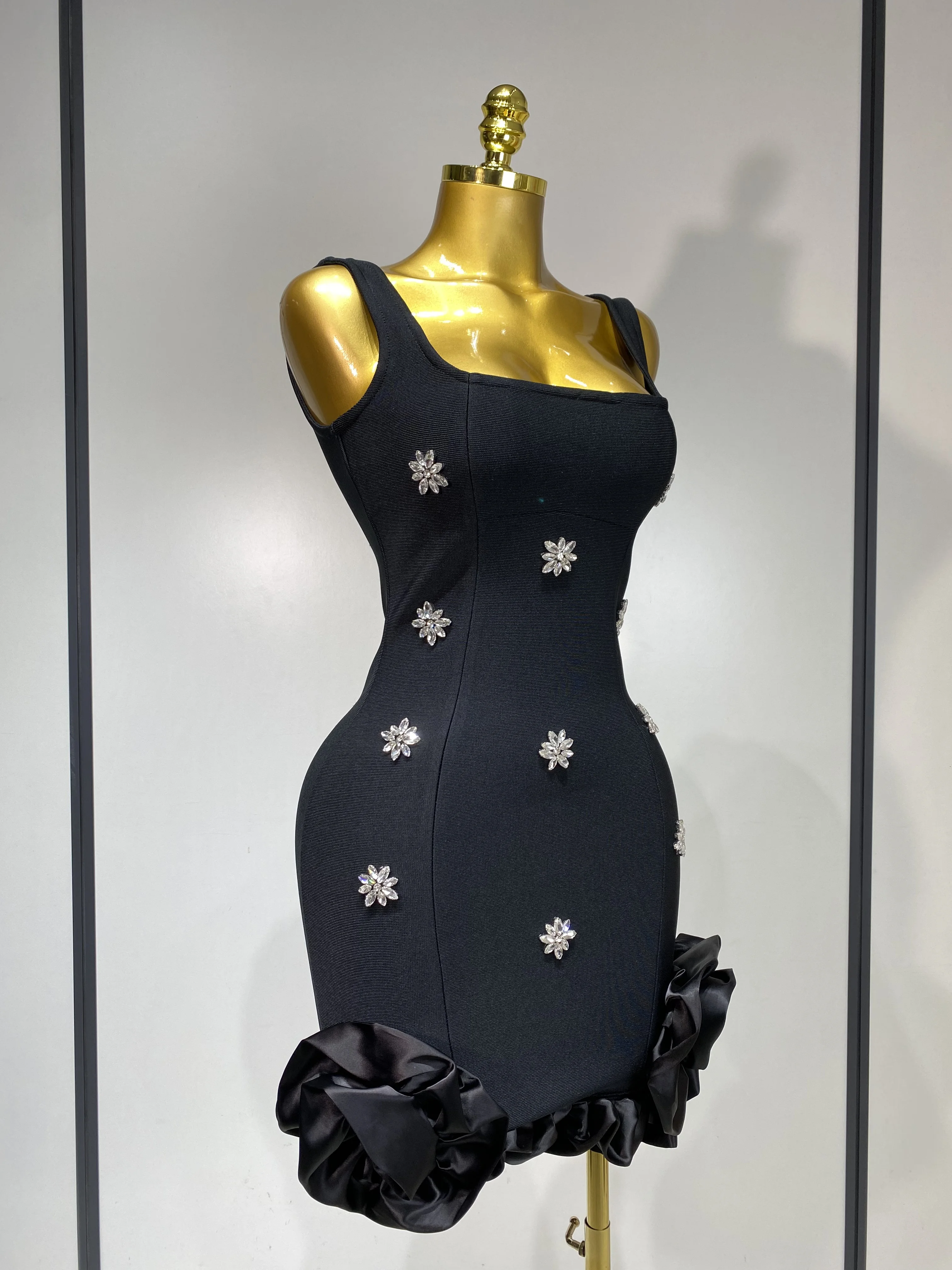 Women Sexy Square Collar Sparkly Rhinestone Bodycon Mini Bandage Dress Celebrate Evening Party Elegant Luxury Birthday Dress