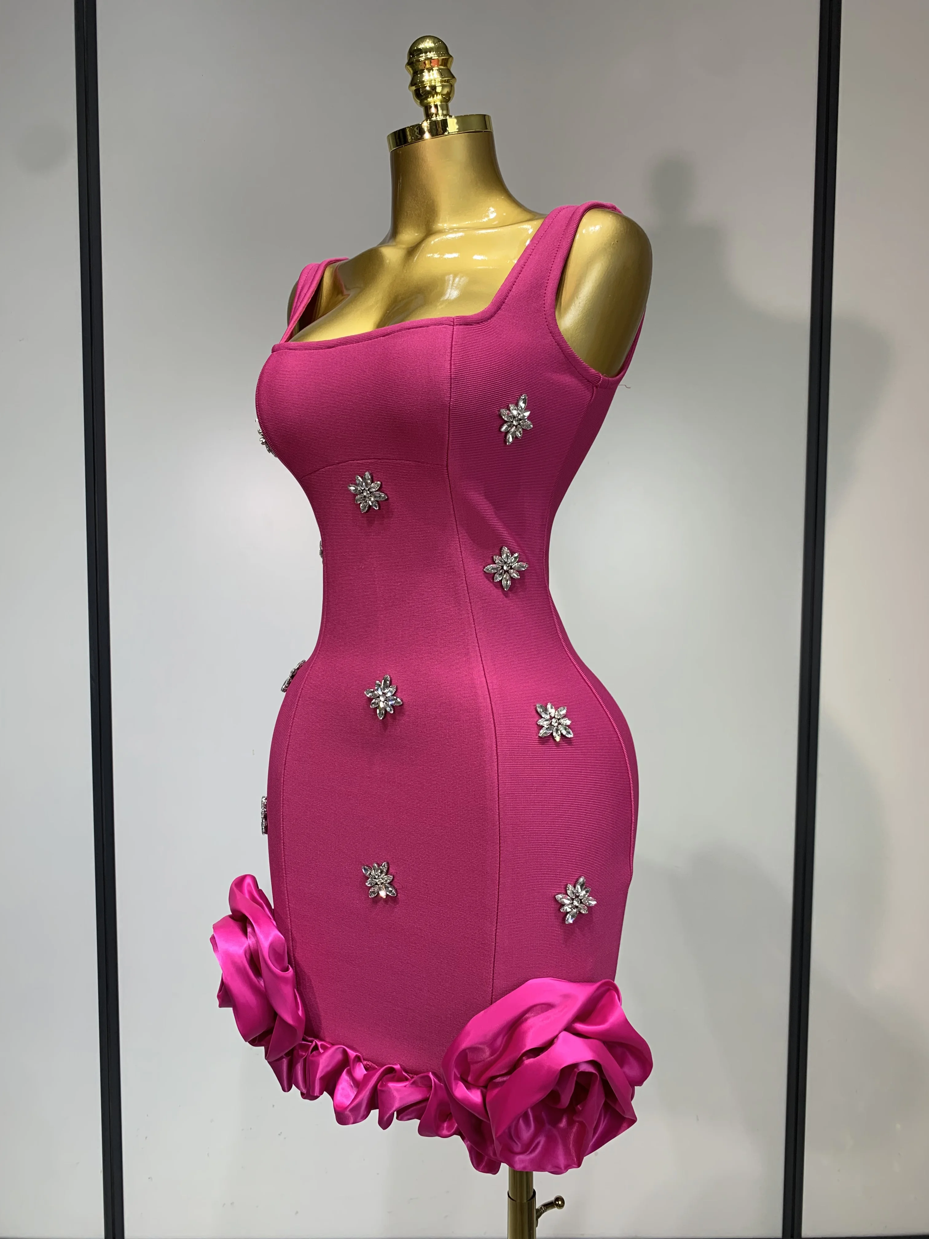 Women Sexy Square Collar Sparkly Rhinestone Bodycon Mini Bandage Dress Celebrate Evening Party Elegant Luxury Birthday Dress