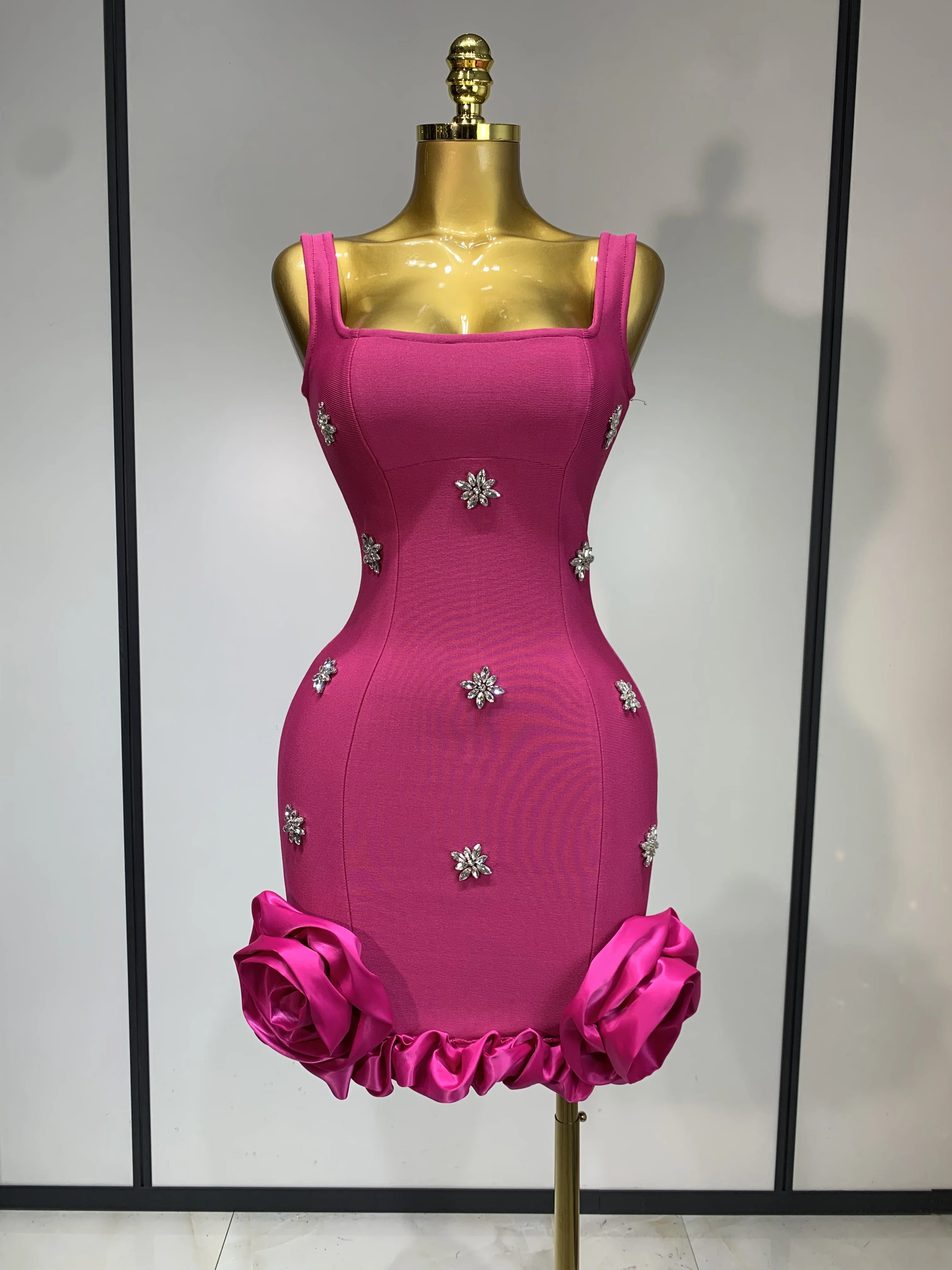 Women Sexy Square Collar Sparkly Rhinestone Bodycon Mini Bandage Dress Celebrate Evening Party Elegant Luxury Birthday Dress