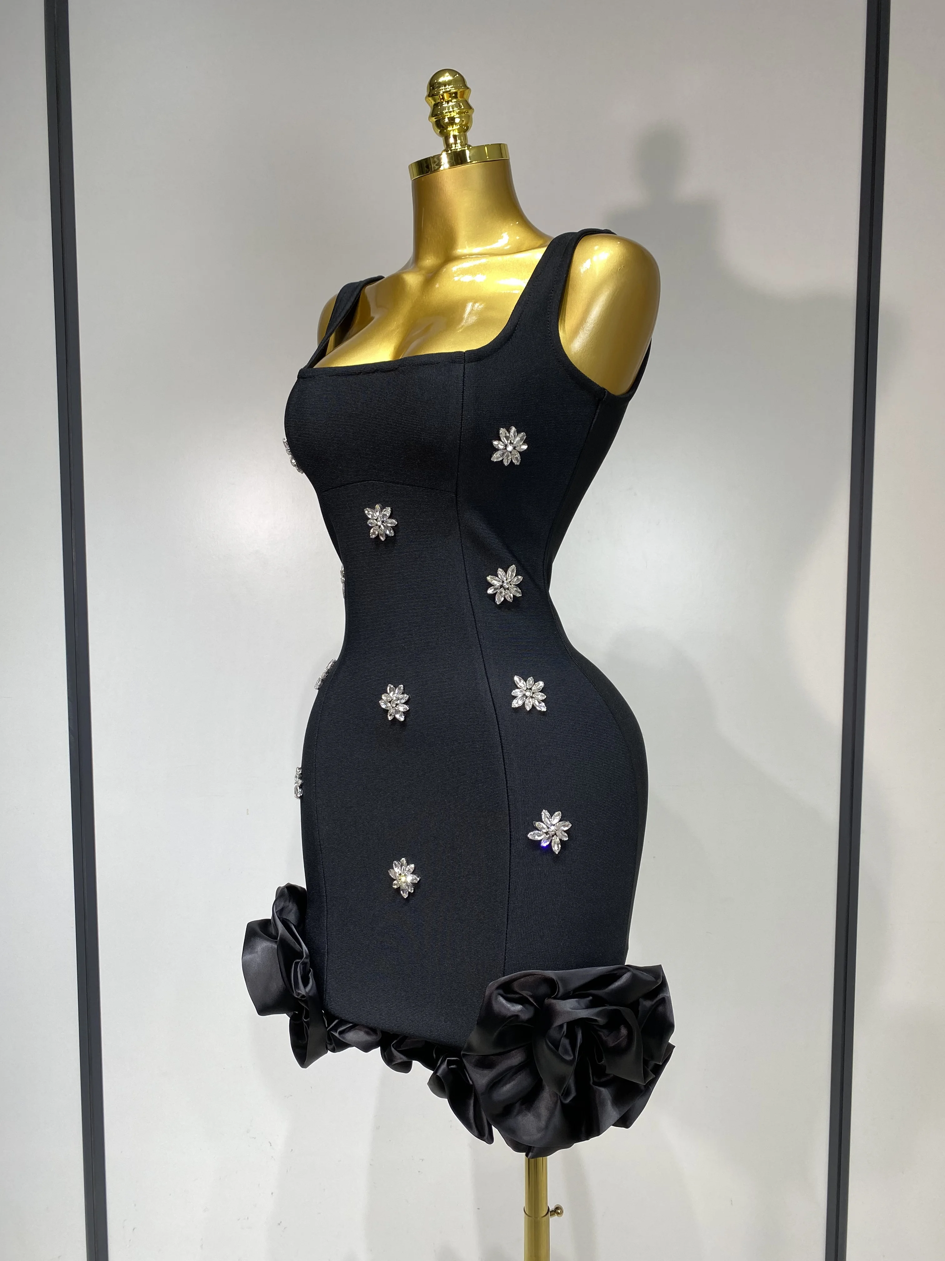 Women Sexy Square Collar Sparkly Rhinestone Bodycon Mini Bandage Dress Celebrate Evening Party Elegant Luxury Birthday Dress