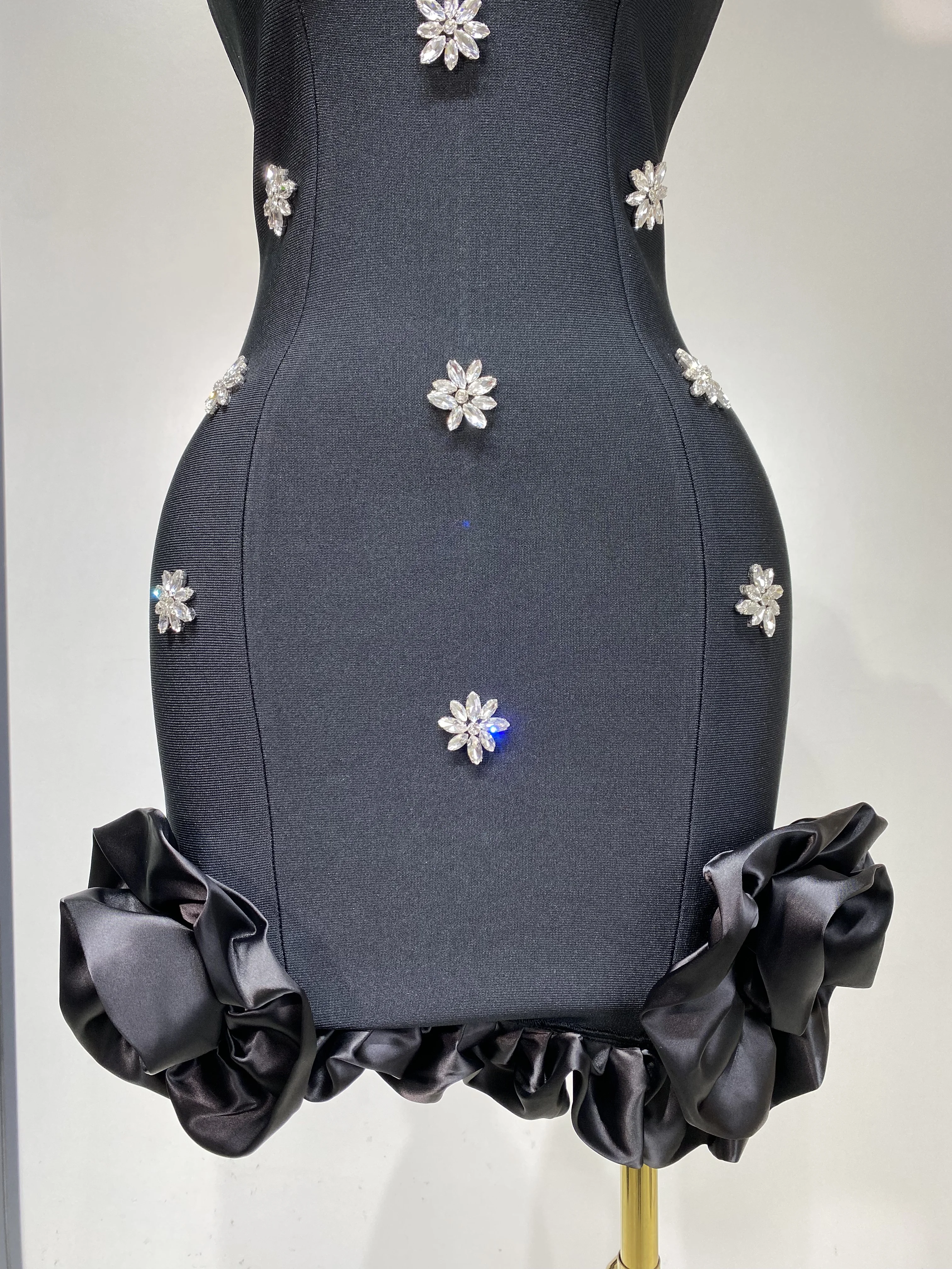 Women Sexy Square Collar Sparkly Rhinestone Bodycon Mini Bandage Dress Celebrate Evening Party Elegant Luxury Birthday Dress