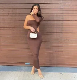 Sexy Lady Fashion Elegant Dress Luxury Women Hot Off-The-Shoulder Solid Color Diagonal Collar Elegant Sleeveless Formal Gown Tee