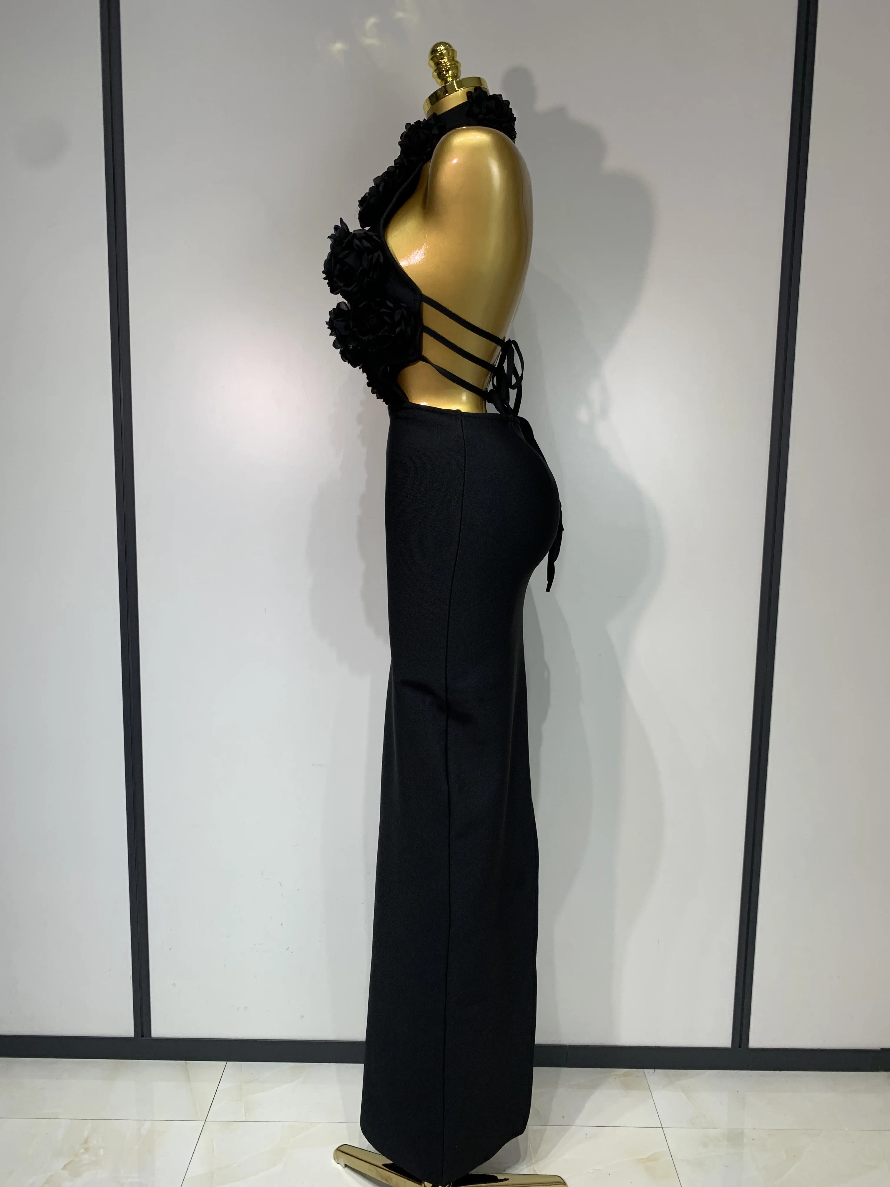 2025 New Women Sexy Halter Hollow Out Flowers Bodycon Bandage Dress Red Backless Elegant Party Luxury Birthday Wedding Dresses