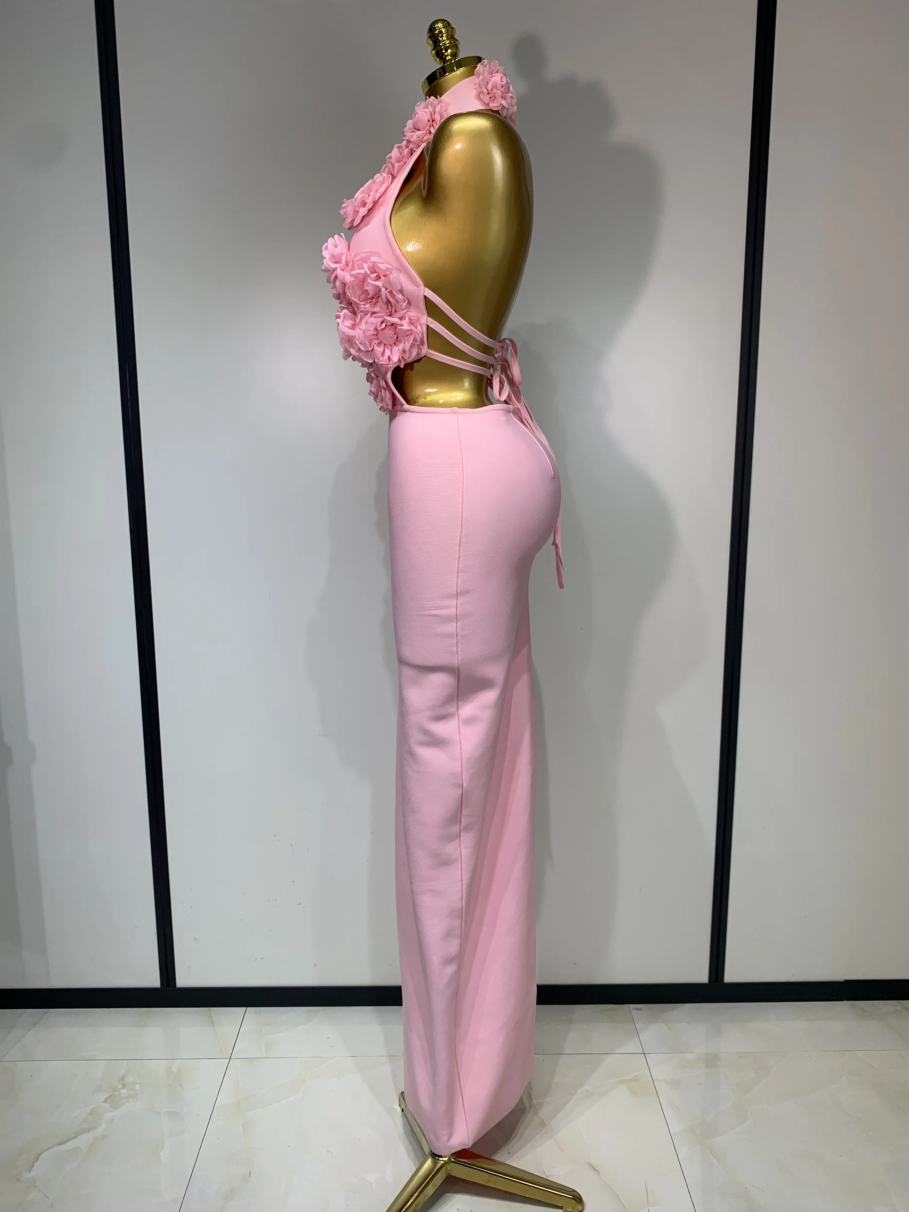 2025 New Women Sexy Halter Hollow Out Flowers Bodycon Bandage Dress Red Backless Elegant Party Luxury Birthday Wedding Dresses