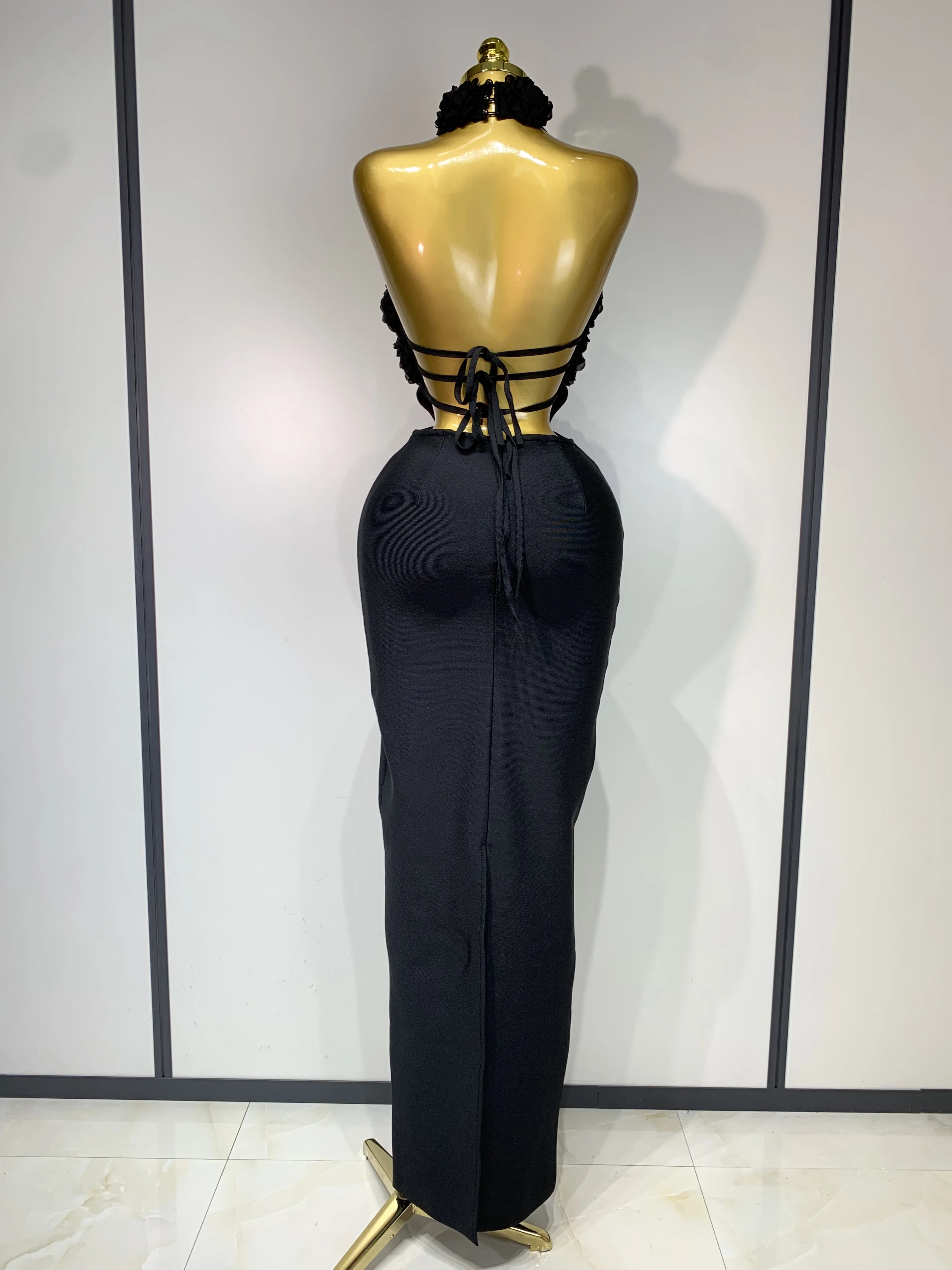 2025 New Women Sexy Halter Hollow Out Flowers Bodycon Bandage Dress Red Backless Elegant Party Luxury Birthday Wedding Dresses