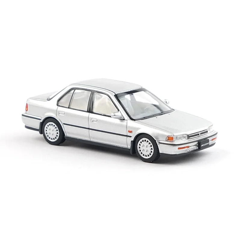 New In Stock Xcartoys 1:64 Honda Accord Gen.5 Gold Alloy Miniature Accord Gen.4 Gen.5 Y70-01 Y47-02 Car Diecast Model Toys Gift