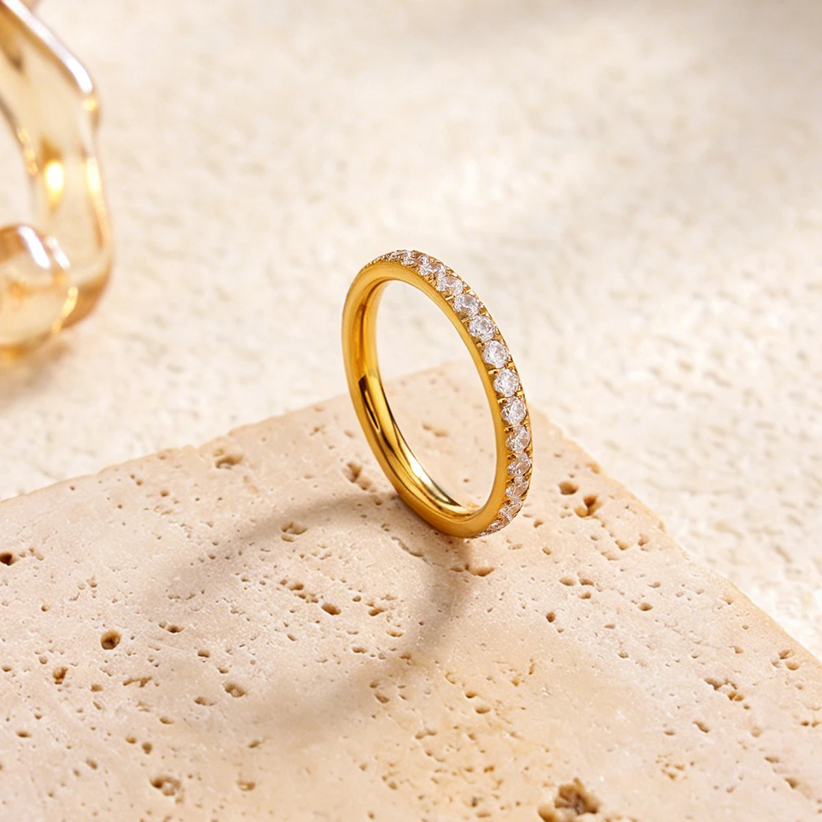 Ingemark Luxury Stainless Steel 18K PVD Gold Plated Rings for Women Shiny Zircon Stackable Open Rings Waterproof Jewelry Gifts