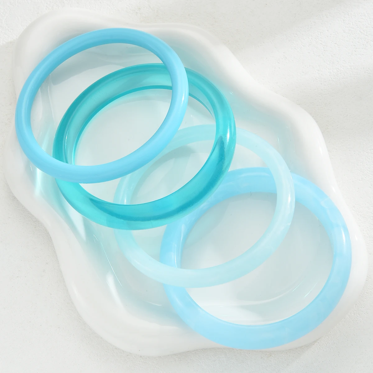 4 Pcs Bohemia Resin Bracelet Set For Women Fashion Beach Vacation Bangle Stackable Lightweight Jewelry For Party Daily Wear Gift