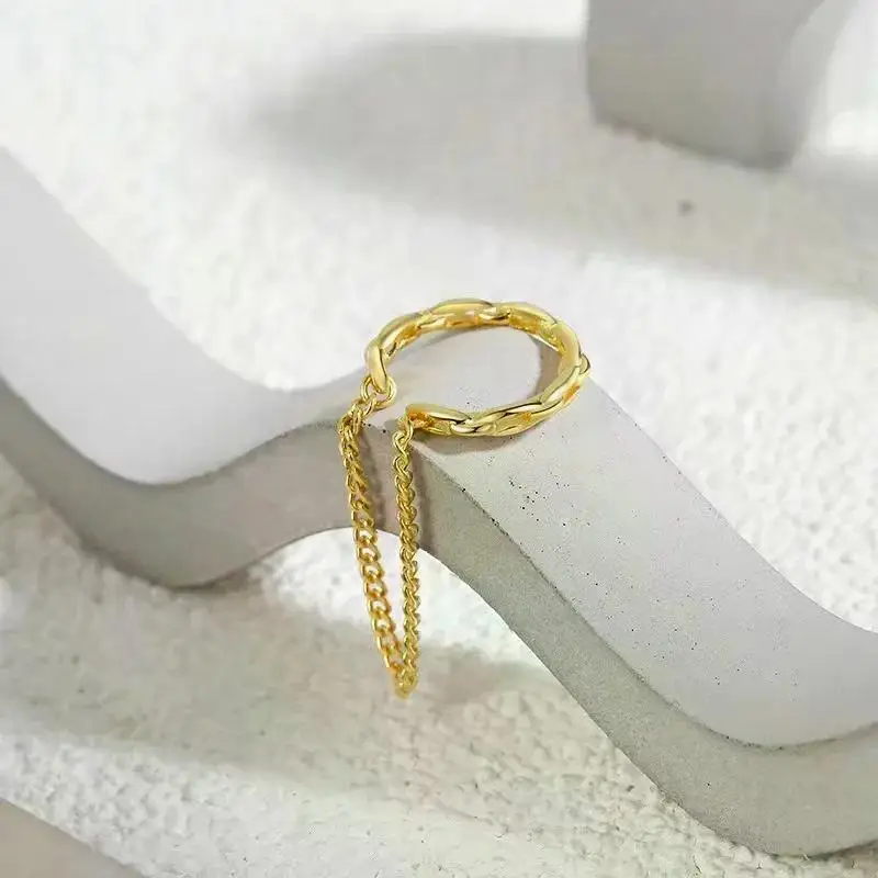 1Pc 2024 Fashion Minilist Fake Piercing Earcuff Earrings Chain Tassel Line for Woman No Piercing Ear Cuff Women Ear Jewelry