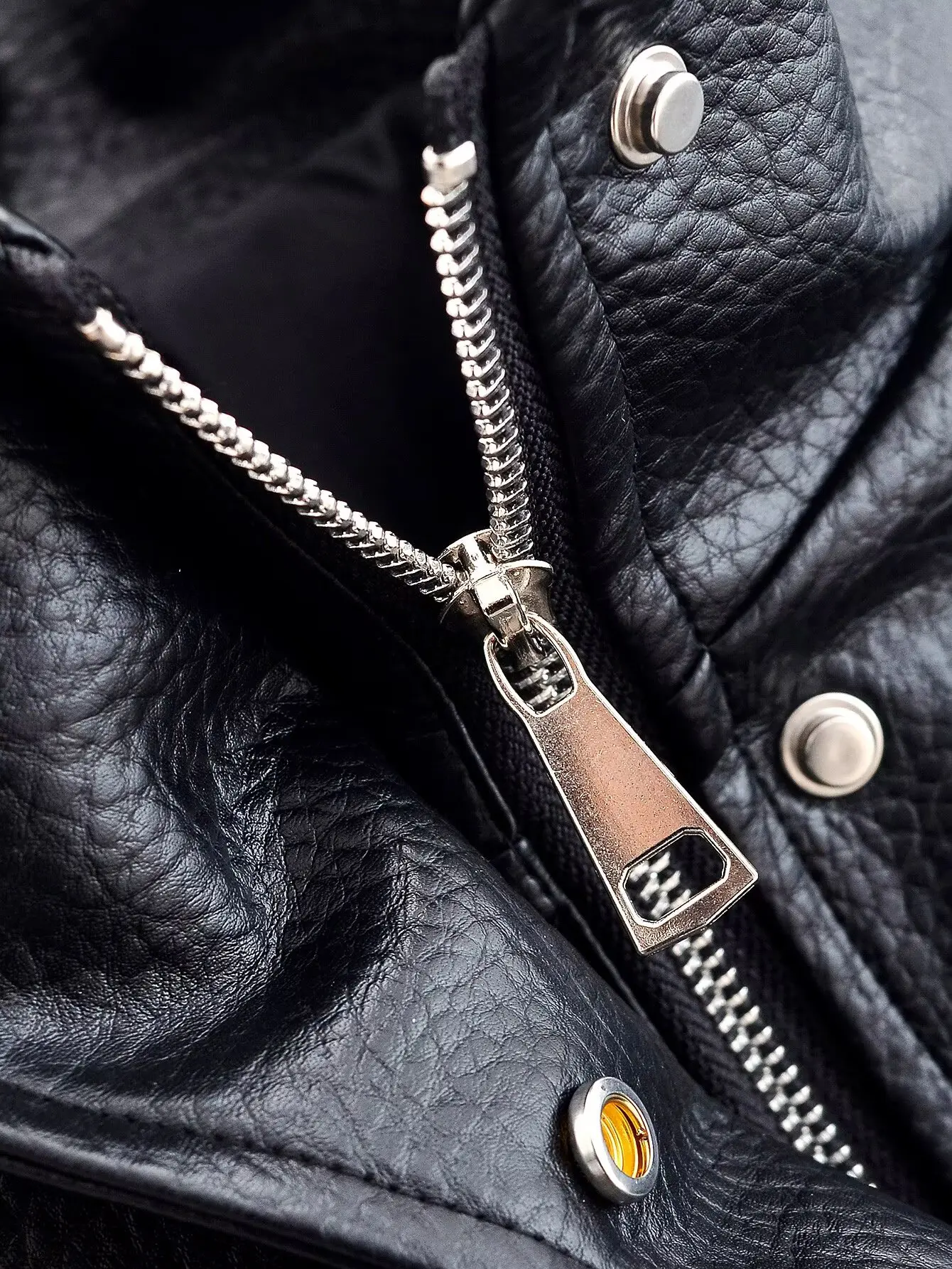 TFAFXY Women Leather Jacket Black Long Sleeve Zippers Pocket Stand Collar Female Coat 2026 Spring Autumn Lady New Outwear Y2K
