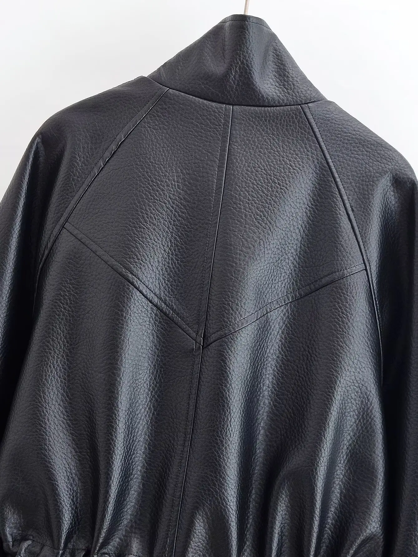 TFAFXY Women Leather Jacket Black Long Sleeve Zippers Pocket Stand Collar Female Coat 2026 Spring Autumn Lady New Outwear Y2K