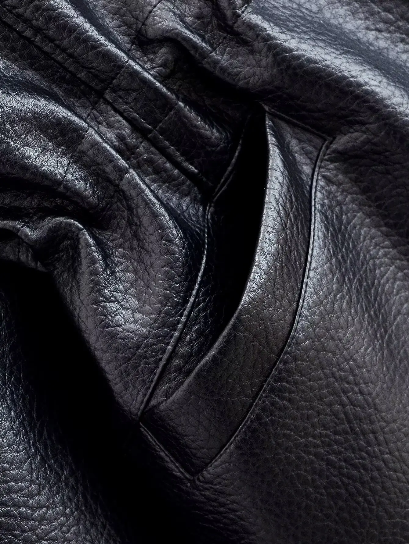 TFAFXY Women Leather Jacket Black Long Sleeve Zippers Pocket Stand Collar Female Coat 2026 Spring Autumn Lady New Outwear Y2K