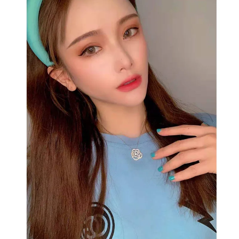Luxury Camellia Pendant Necklace for Women Fashion AAA Cubic Zirconia Adjustable Clavicle Chain Classical Jewelry Z187