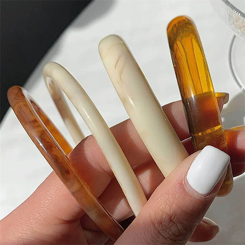 2025 Acrylic Resin Geometric Bracelets for Women Minimalist Chic Irregular Marbling Round Cuff Bangle Fashion Party Jewelry Gift