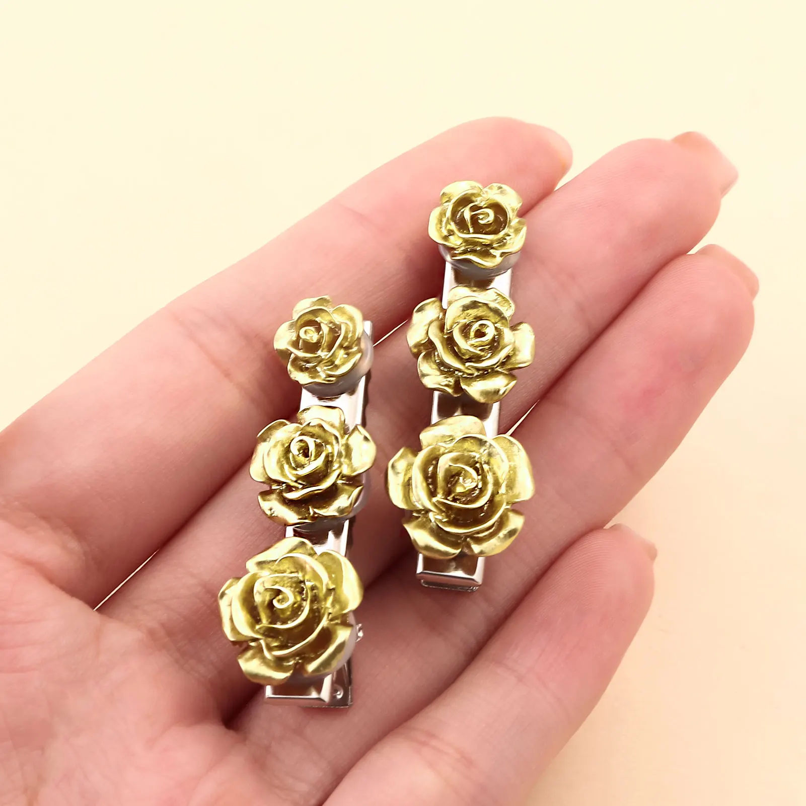4Pcs/Set The Apothecary Diaries Pendant Badge Hairpin Maomao Choker Cosplay Emerald Gemstone Women Jewelry Valentine's Day Gift