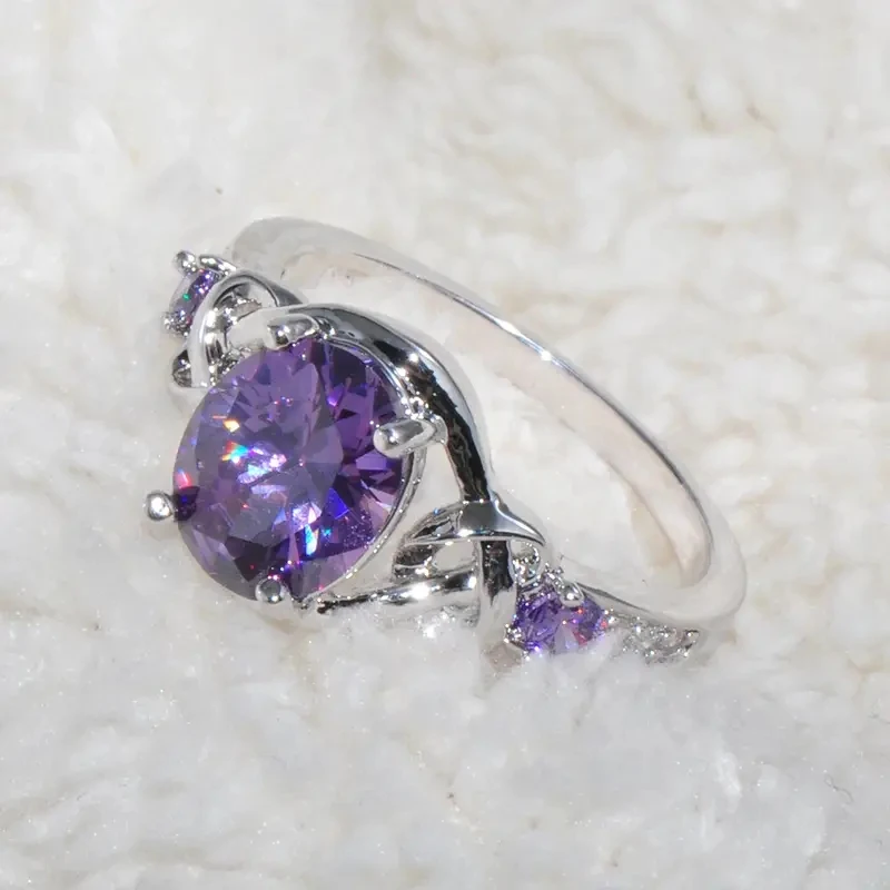 Huitan Graceful Rings with Blue/Purple CZ Noble Gentle Creative Engagement Jewelry for Women Delicate Fashion Finger Accessories