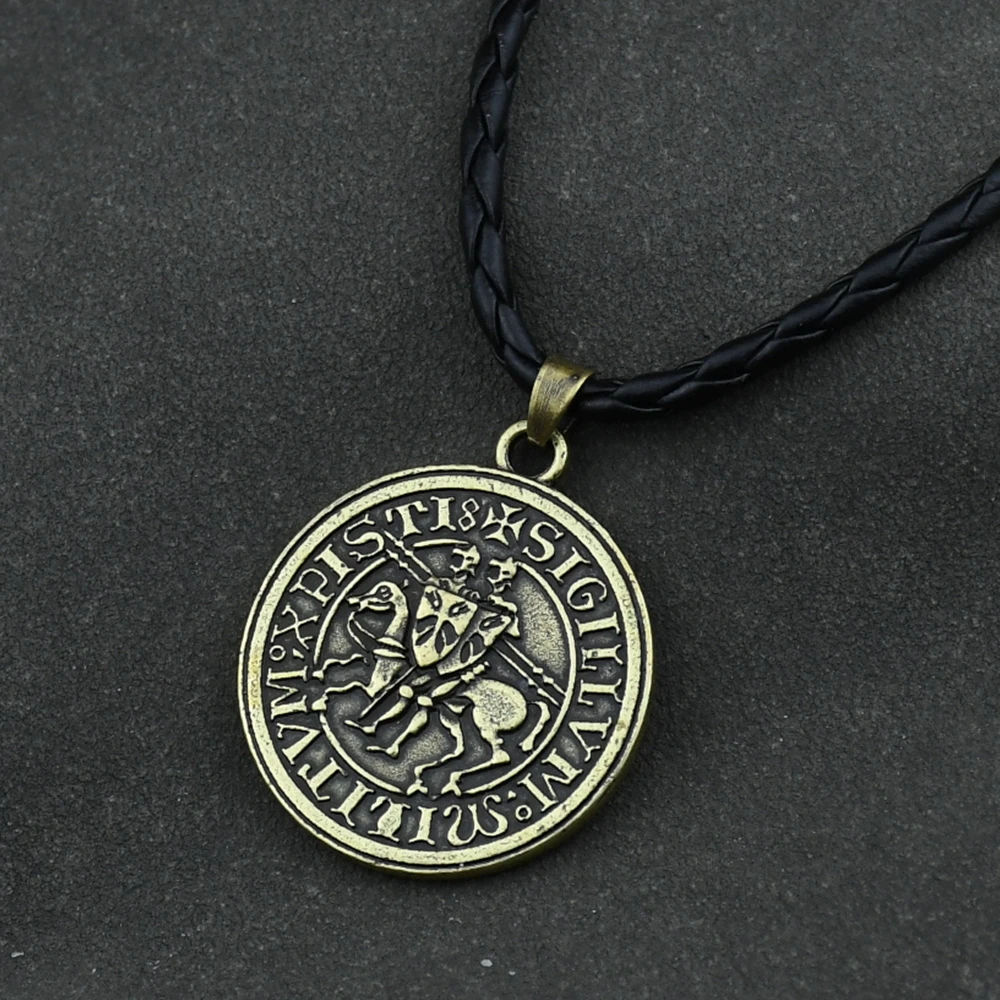 Men Amulet Jewelry Viking Double War Horse Greek Latin Knights Templar Exquisite Commemorative Seal Pendant Necklace