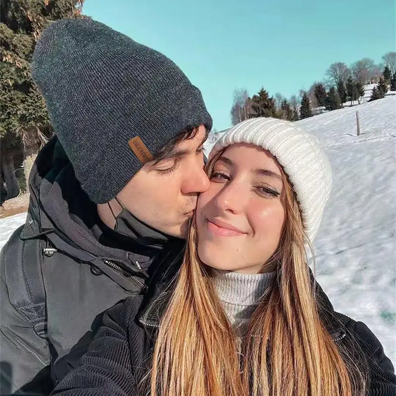 New Unisex Letter Beanie Hat Leisure Add Fur Lined Winter Hats For Men Women Keep Warm Knitted Hat Fashion Solid Ski Bonnet Cap