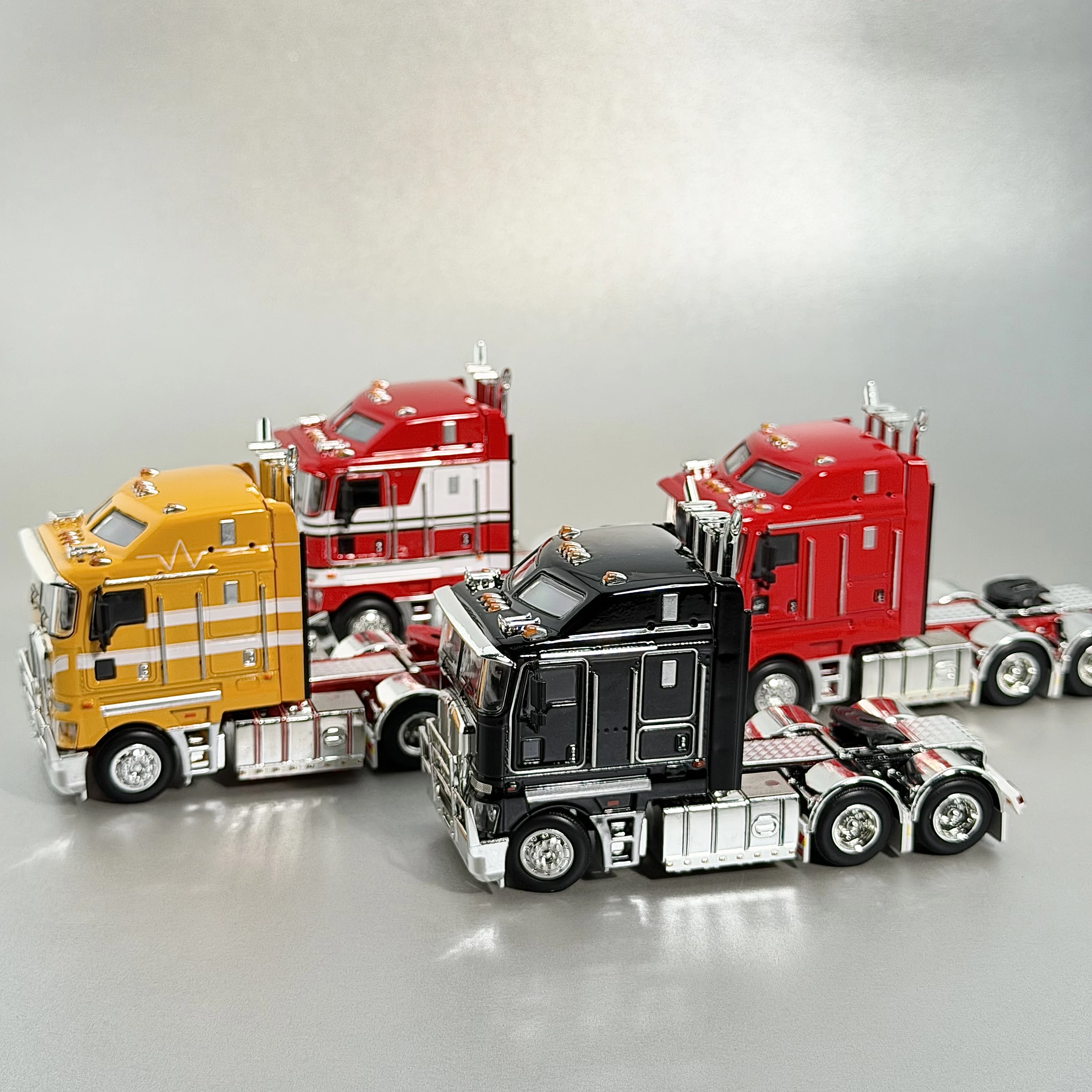 New IN STOCK MJ 1:64 Miniatue Kenworth K200 Alloy Diecast Model Car Toy Australian Heavy Truck Tractor Head Trailer Model Car