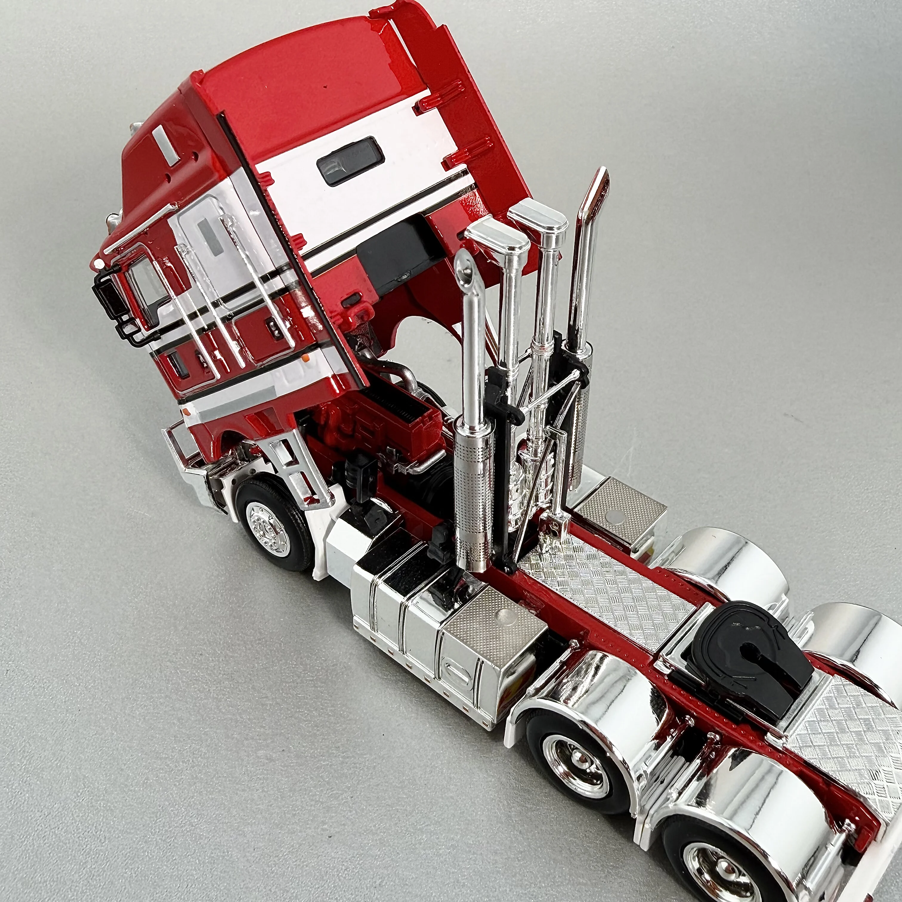 New IN STOCK MJ 1:64 Miniatue Kenworth K200 Alloy Diecast Model Car Toy Australian Heavy Truck Tractor Head Trailer Model Car