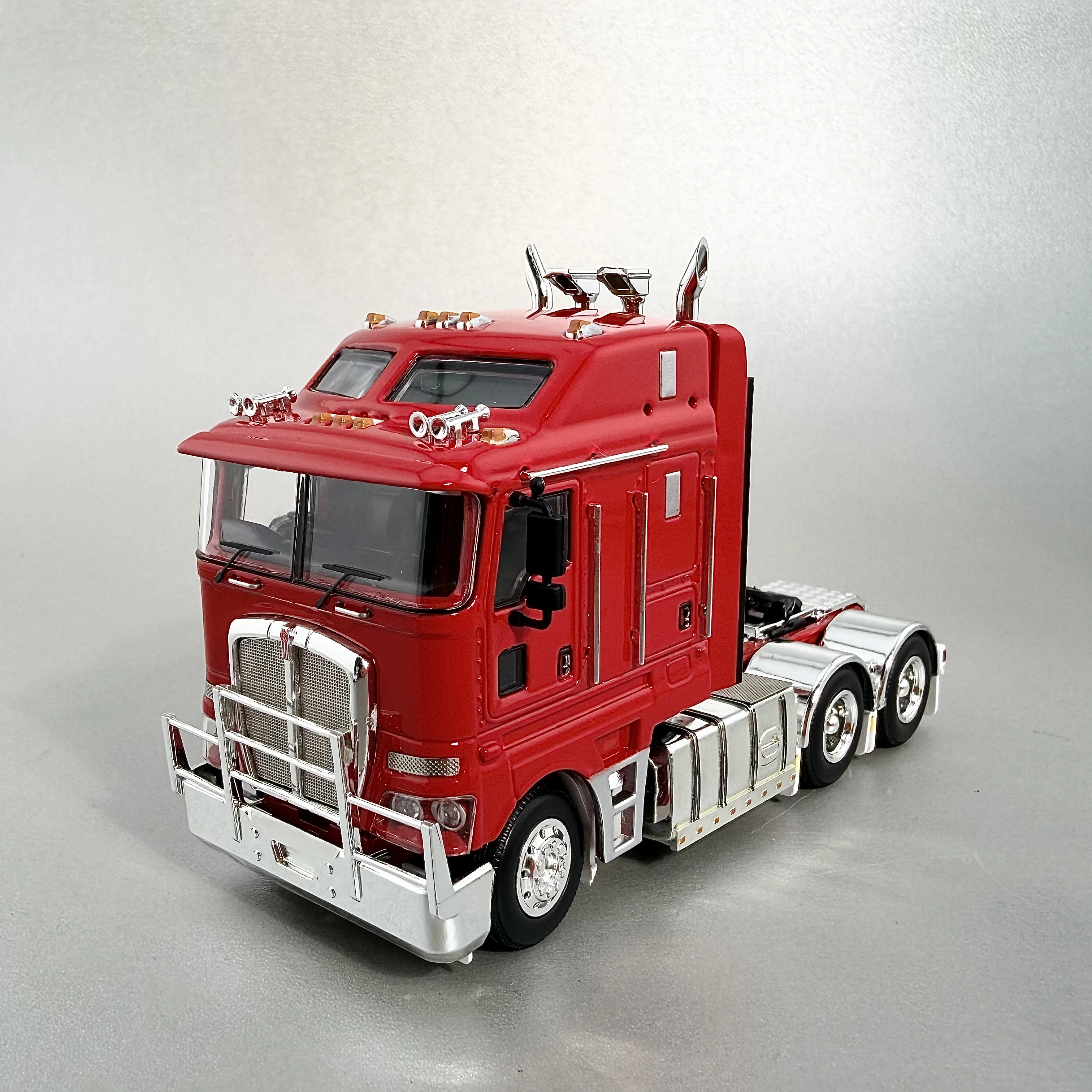 New IN STOCK MJ 1:64 Miniatue Kenworth K200 Alloy Diecast Model Car Toy Australian Heavy Truck Tractor Head Trailer Model Car