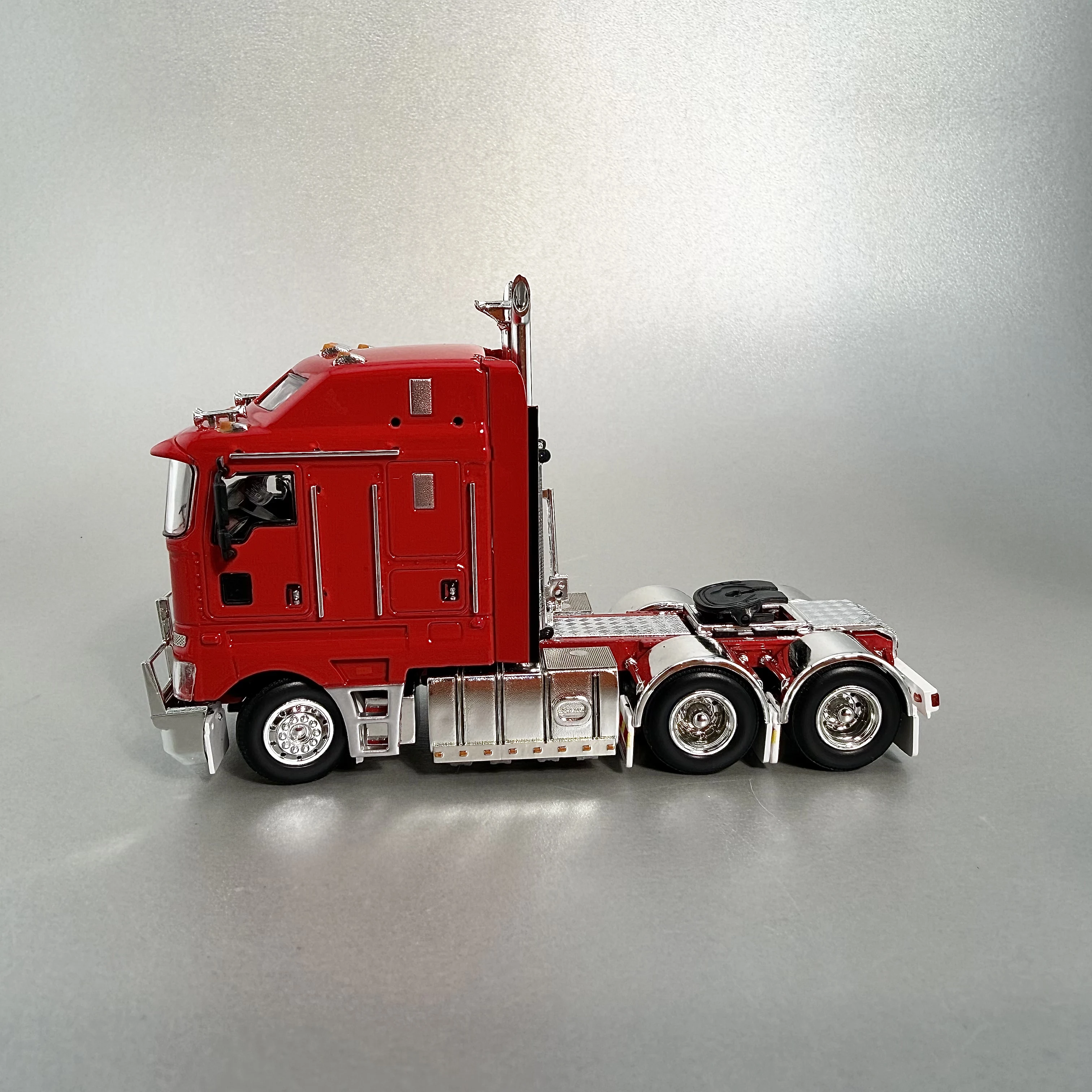 New IN STOCK MJ 1:64 Miniatue Kenworth K200 Alloy Diecast Model Car Toy Australian Heavy Truck Tractor Head Trailer Model Car