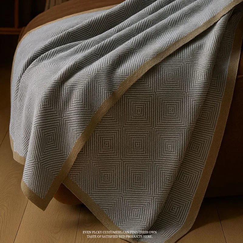 Nordic Striped Printed Airplane Blanket Leisure Living Room Office Sofa Blankets for Single Skin-Friendly and Soft Nap Shawl