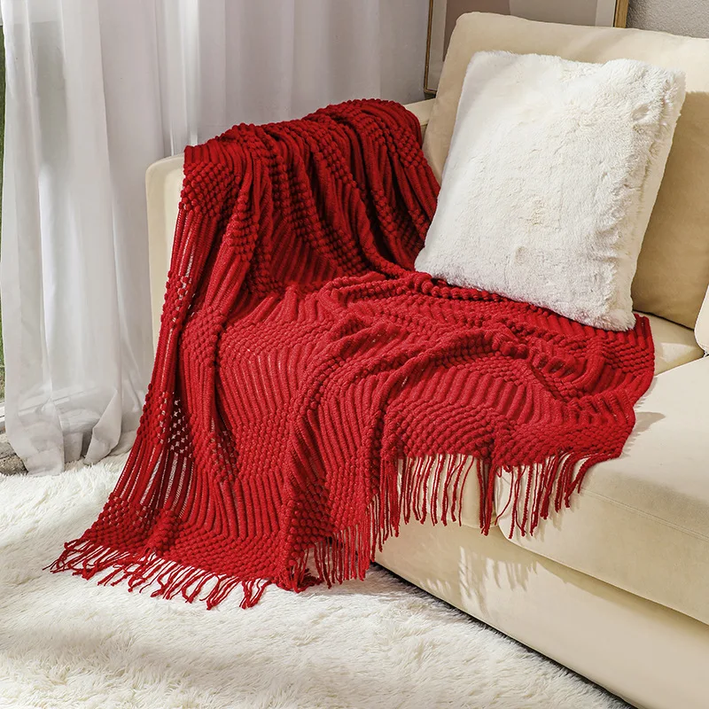 Christmas Red Throw Blanket with Fringe Vintage Bed Throws Decorative Large Red Throw Blanket for Couch Sofa Indoor Outdoor