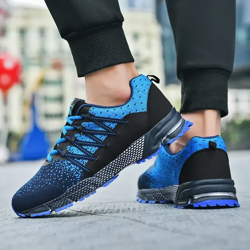 2025 Thick Soled Sports Shoes Youth Mesh Breathable Running Shoes Trend Spring Summer Korean Large Black and White Shoes walk