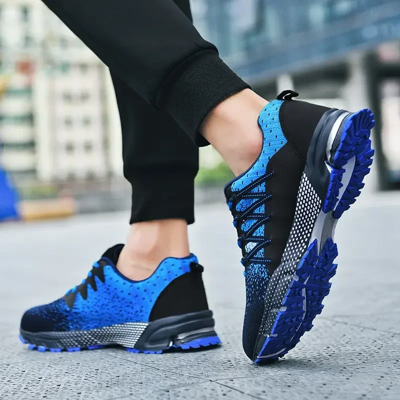 2025 Thick Soled Sports Shoes Youth Mesh Breathable Running Shoes Trend Spring Summer Korean Large Black and White Shoes walk