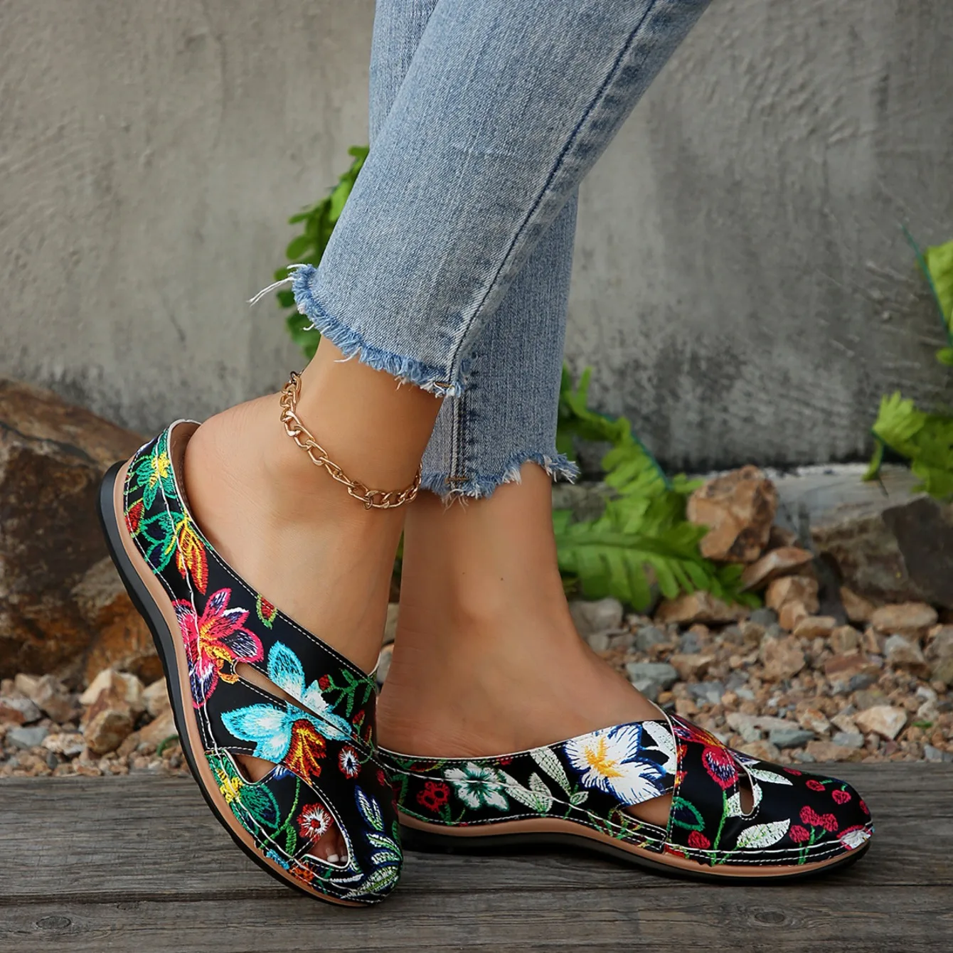 Women Slippers Summer Mixed Colors Outdoor Shoes for Women Casual Beach Large Size Wedge Sandals Fashion Slippers Slides Women