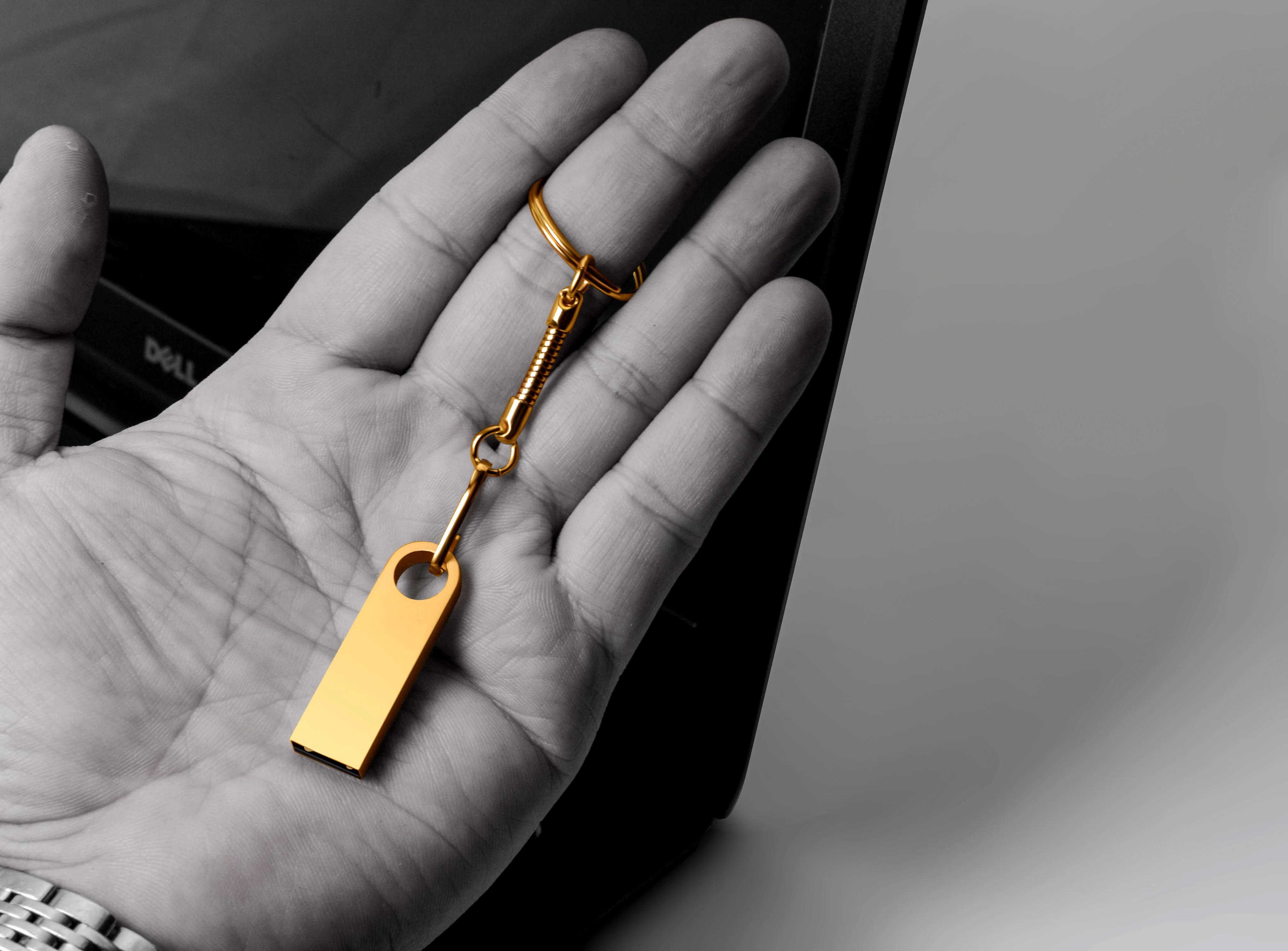 10PCS/lot USB Flash Drive 4GB 8GB 16GB Metal Pen Drive Pendrive 32GB 64GB Memory Stick 128GB Free Customized Gift USB 2.0 Sticks
