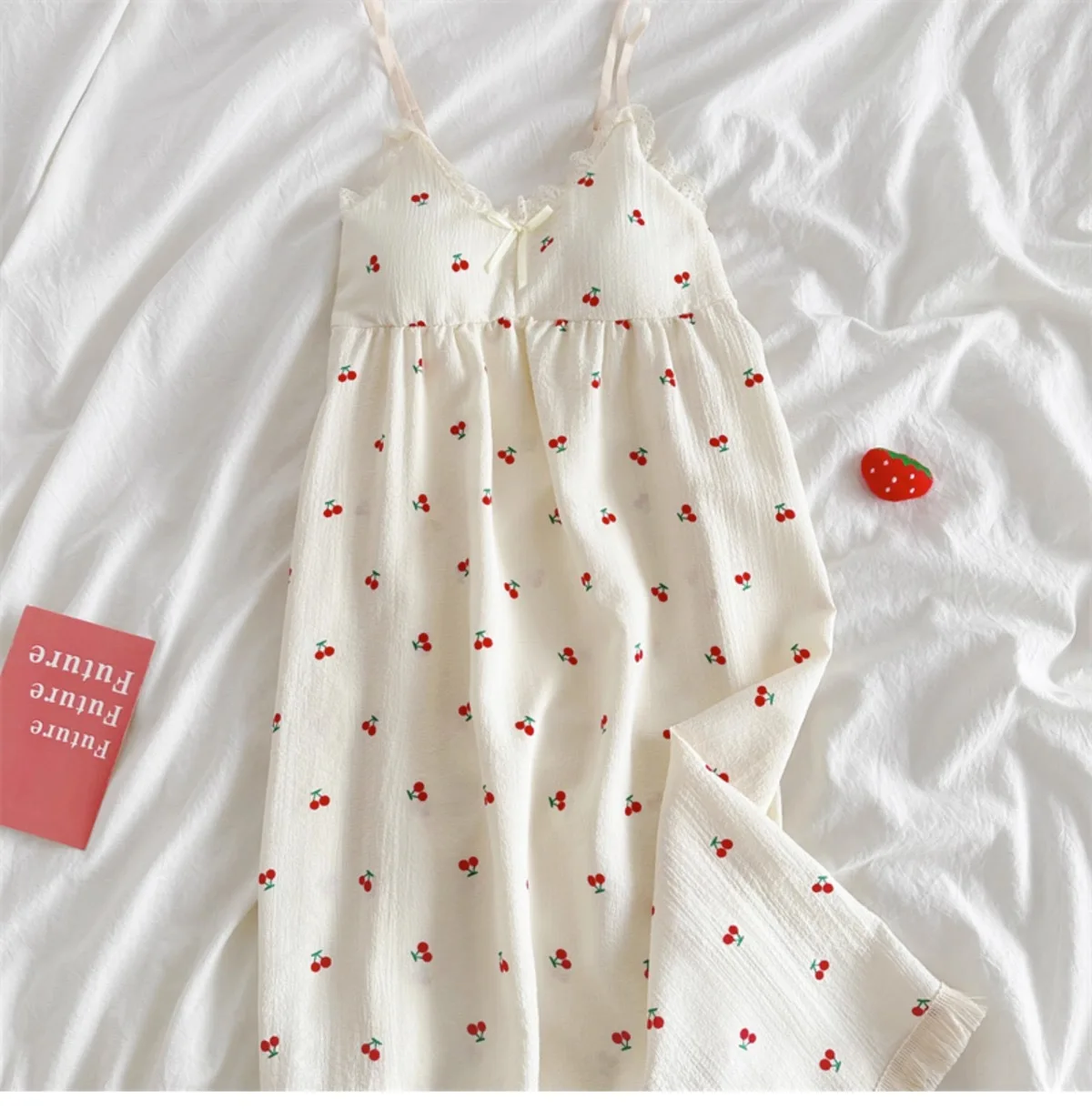 With Chest Cushion Halter Nightgown Female Summer Floral Breathable Thin Section of the Princess Style Loose Knee-Length Pajamas