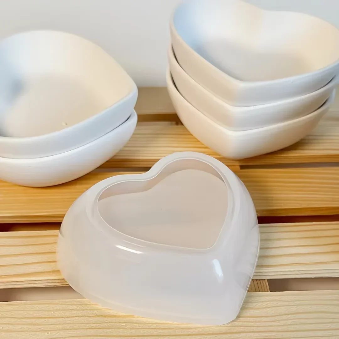 Heart-Shaped Silicone Mold for DIY Gifts and Craft Projects - Perfect for Cement, Epoxy Resin, Plaster, Candle Cup, Storage