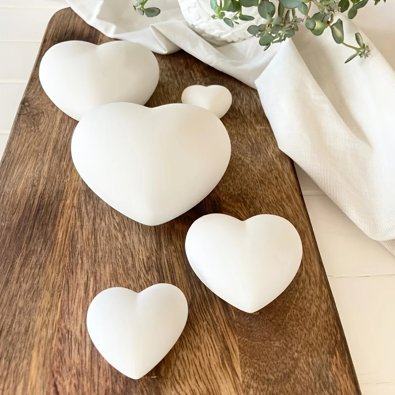 Resin Silicone Mold 5pcs Heart-Shaped Gypsum Candle Ornament Mold Home Desktop Atmosphere Decoration Festival Gift Handicraft