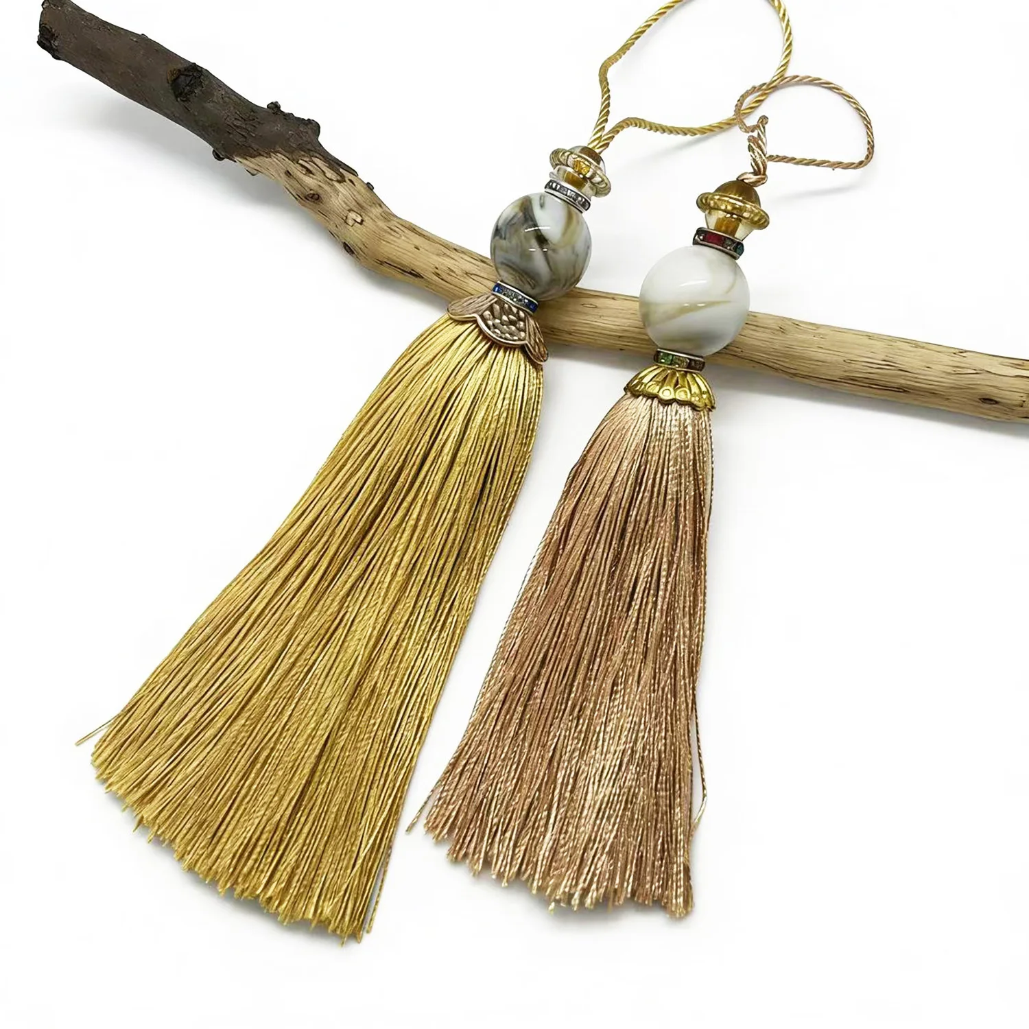 4 Pcs Key tassels Hanging Tassels Handmade Soft Craft Tassels with Loops for Home Decor, DIY, Bookmarks