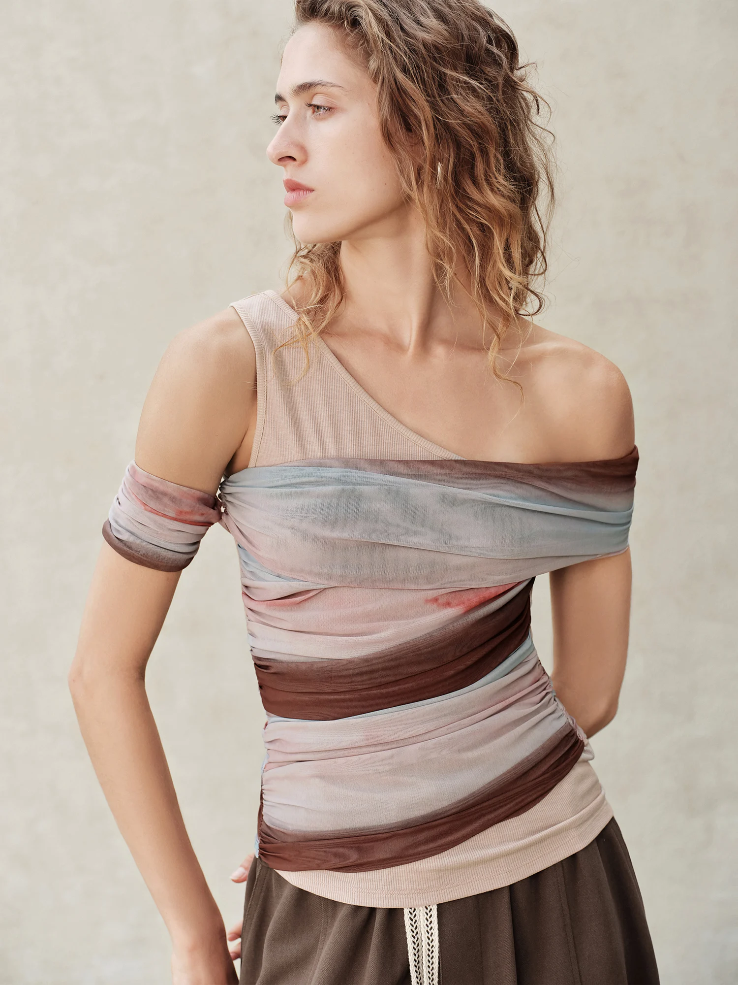 FSLE【Premium Series】Women's Asymmetrical Neck Knit Short-Sleeve T-Shirt Retro Summer 2026 New Gradient Stripe Wasteland Style