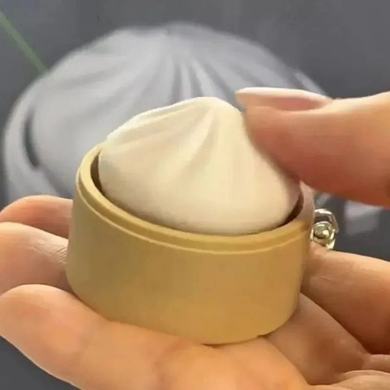 Simulation Bun Keyboard Clicker Keychain Mini Steamed Bun Stress Relief Sensory Fidget Toys for Autism ADHD Decompression Toy
