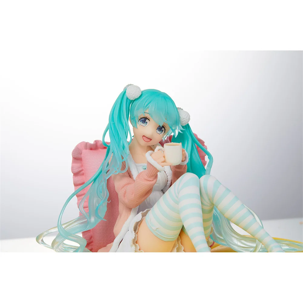 Hot Kawaii Girl Hatsune Miku Anime Figure Fashion Subclture Miku Action Figure Birthday Gift PVC Collection Model Doll Toys