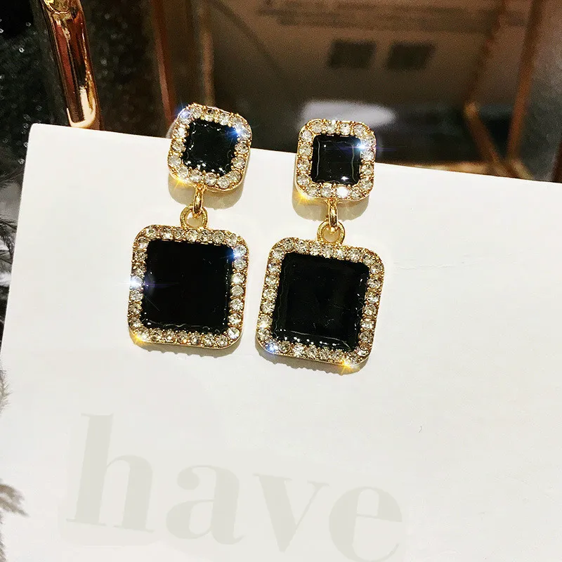 Glamour Earrings Sale Natural Freshwater Pearl Earrings Korean Fashion 2019 New Popular Pearl Women's Earrings Wholesale