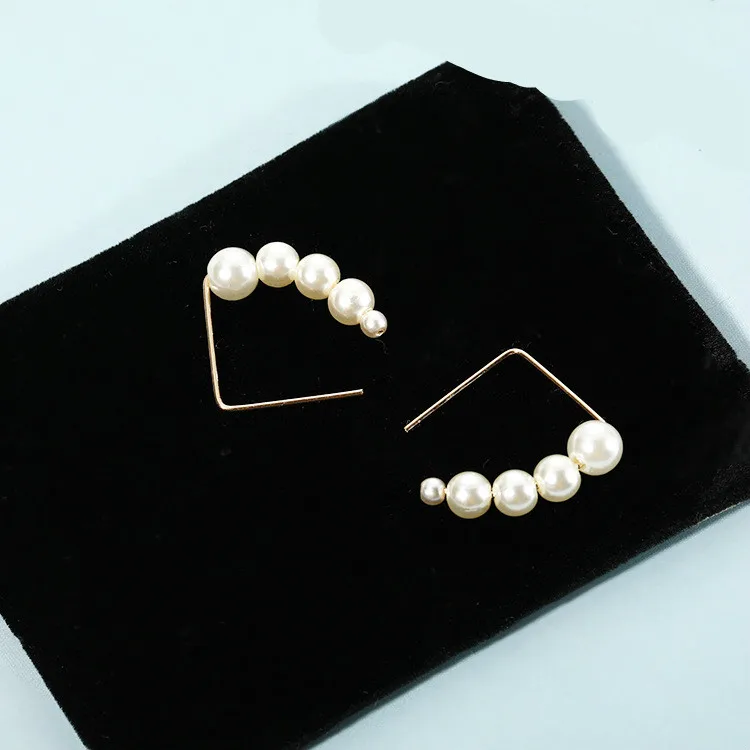 Glamour Earrings Sale Natural Freshwater Pearl Earrings Korean Fashion 2019 New Popular Pearl Women's Earrings Wholesale
