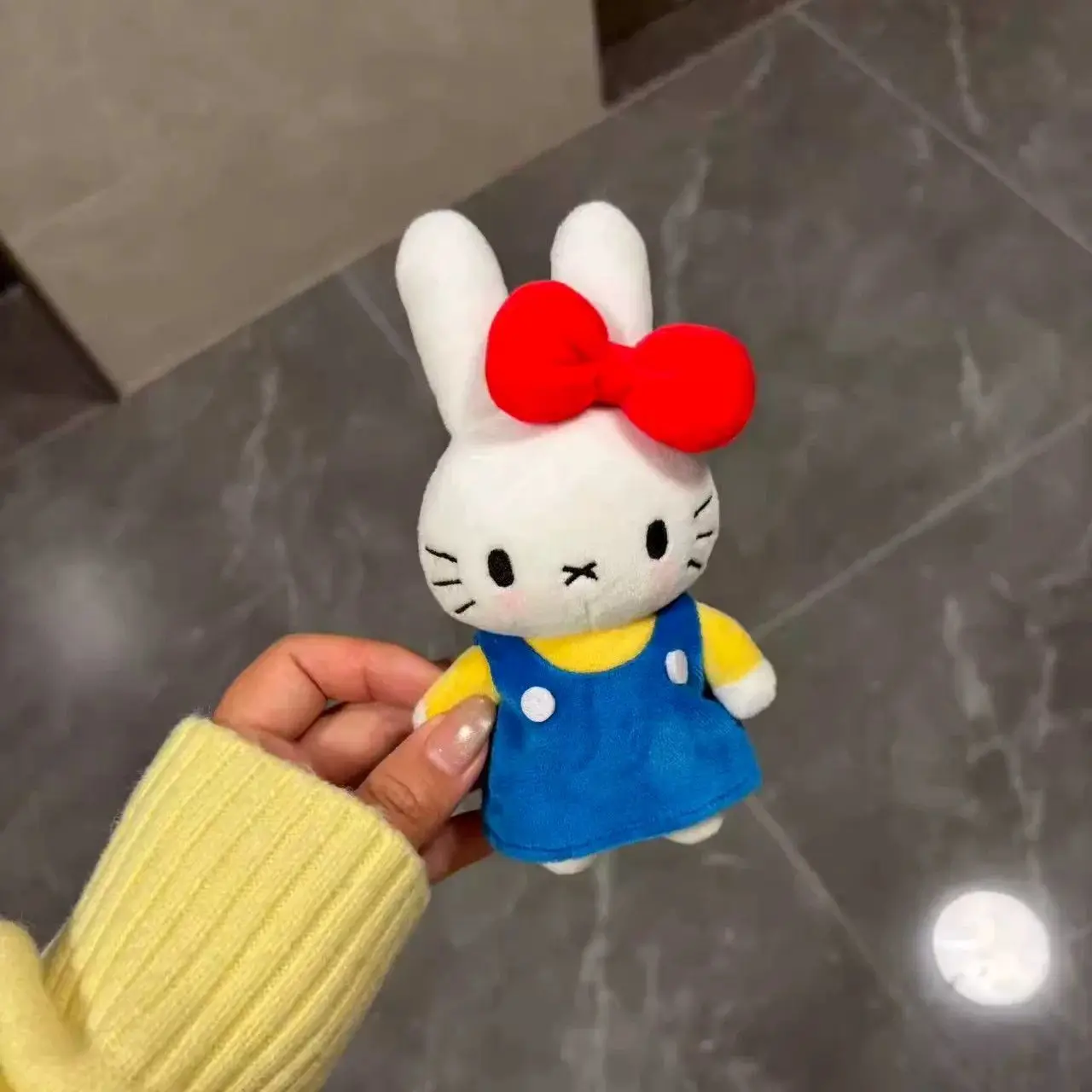 Kawaii Miffy Cute Cartoon Rabbit Doll Pendant Keychain Decoration Gift Toy for Girl