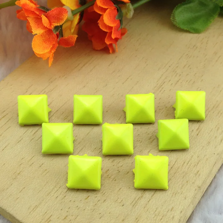 Mix-Colors 100pcs 9mm Punk Pyramid DIY Metal Square Rivet Studs and Spikes For Clothing Shoes Bags Accessories