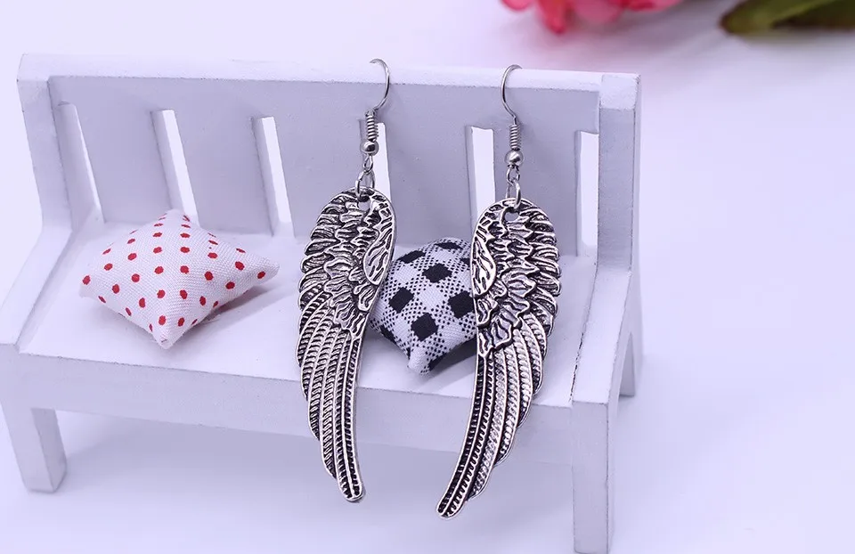 2023 Trend Punk Retro Angel Wings Earrings Drop Feather Hanging Dangle Metal Long Earring For Women Alloy Gothic Jewelry Stud