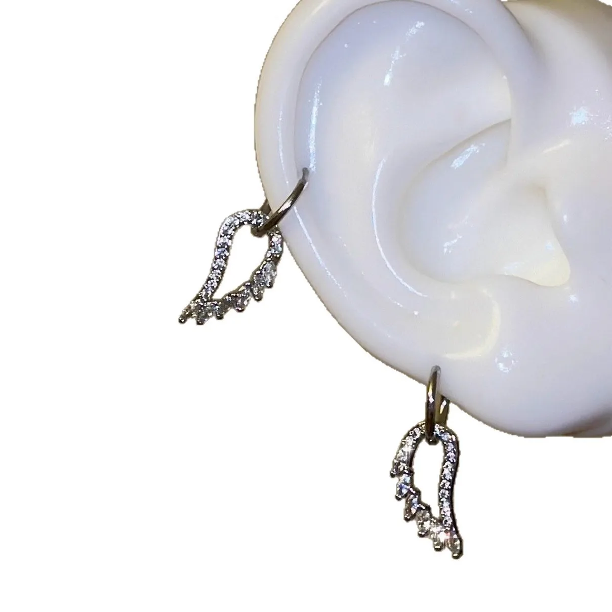 New Shining Creativity Angel Wings Pendant Earrings for Women Fashion Accessories Personalization Jewelry Birthday Party Gifts