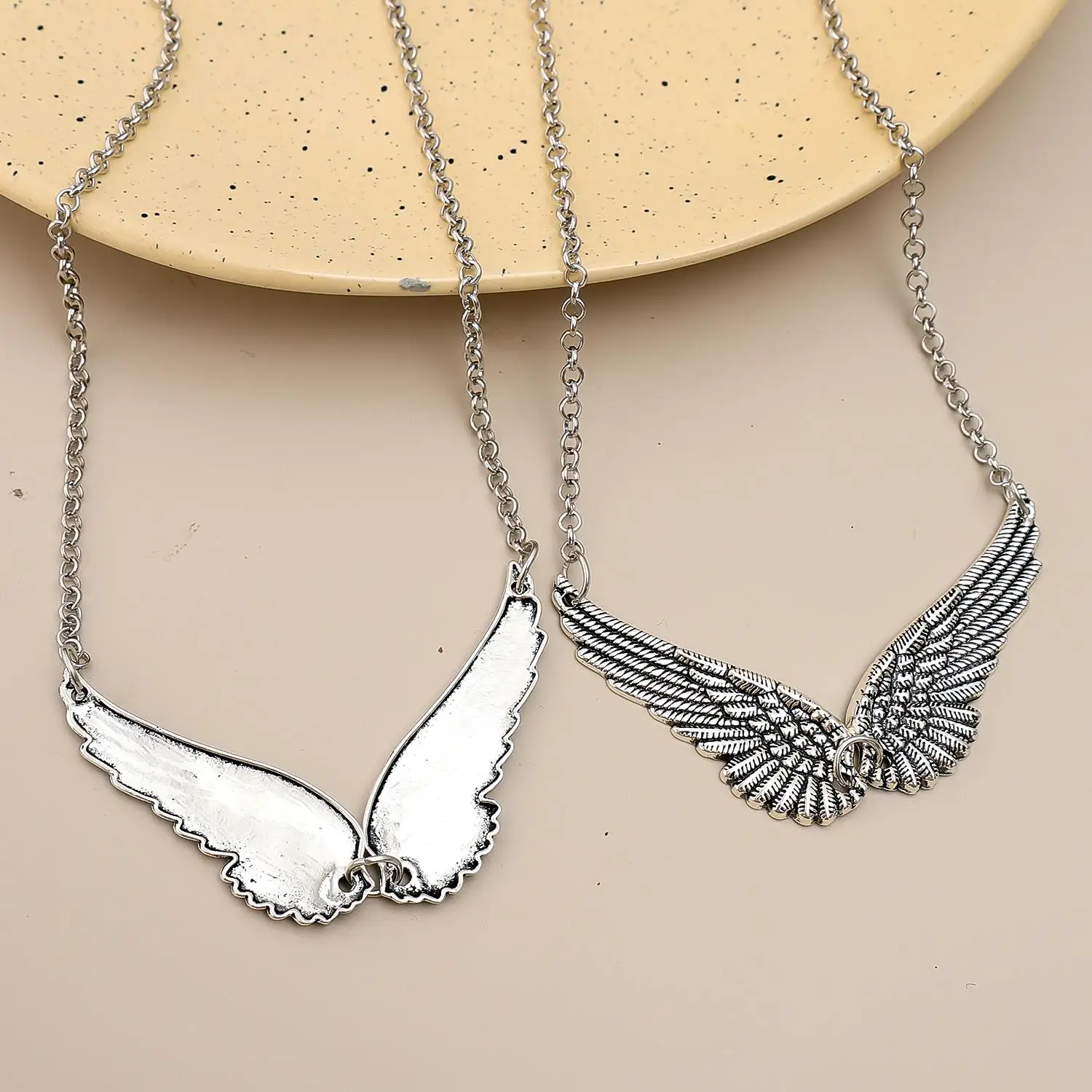 Y2K Angel Wing Feather Choker Necklace Silver Statement Angel Wing Pendant Chain Jewelry for Women Wedding Party Tribal Gifts